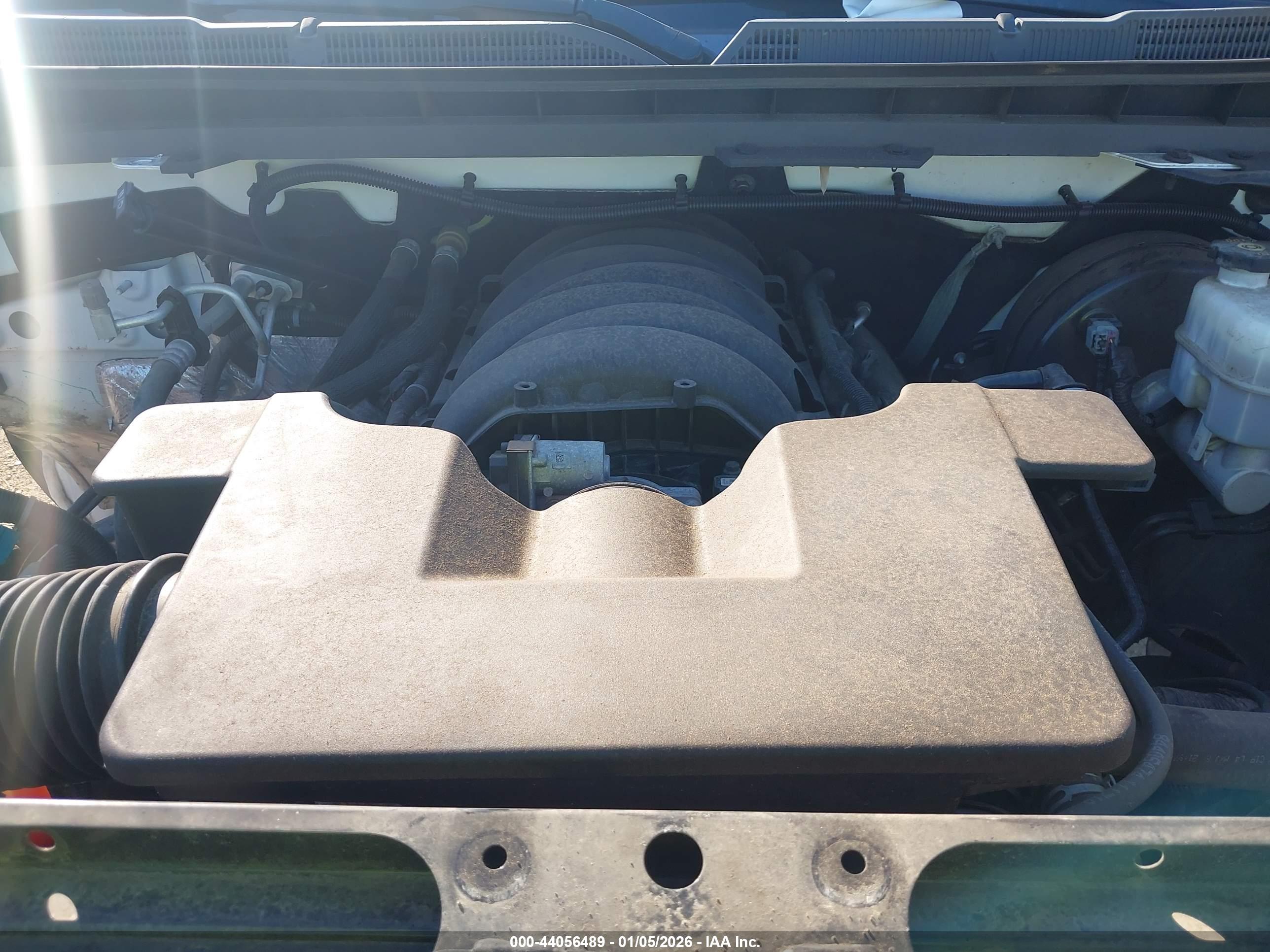 CHEVROLET SILVERADO image 10