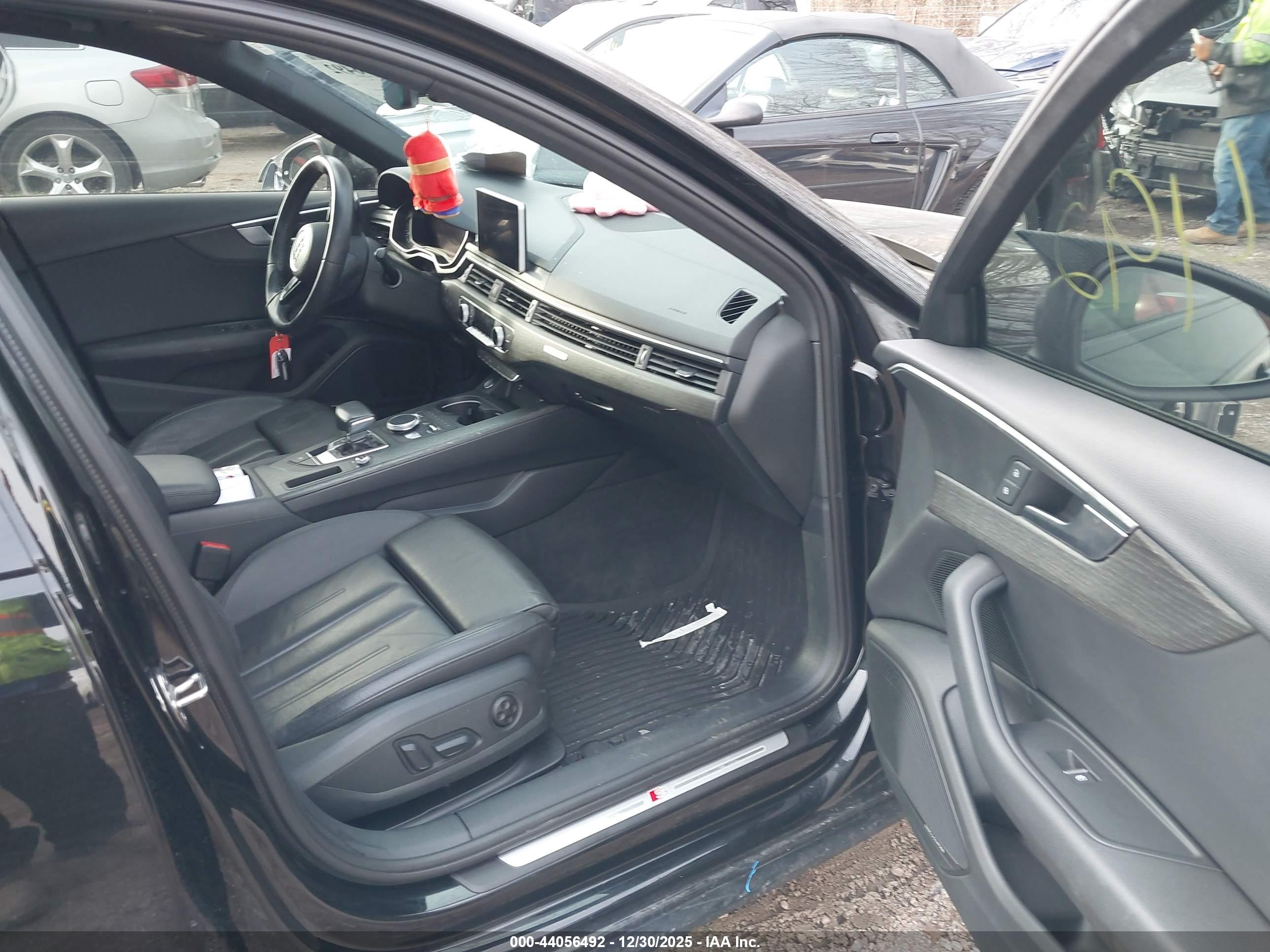 AUDI A4 image 5