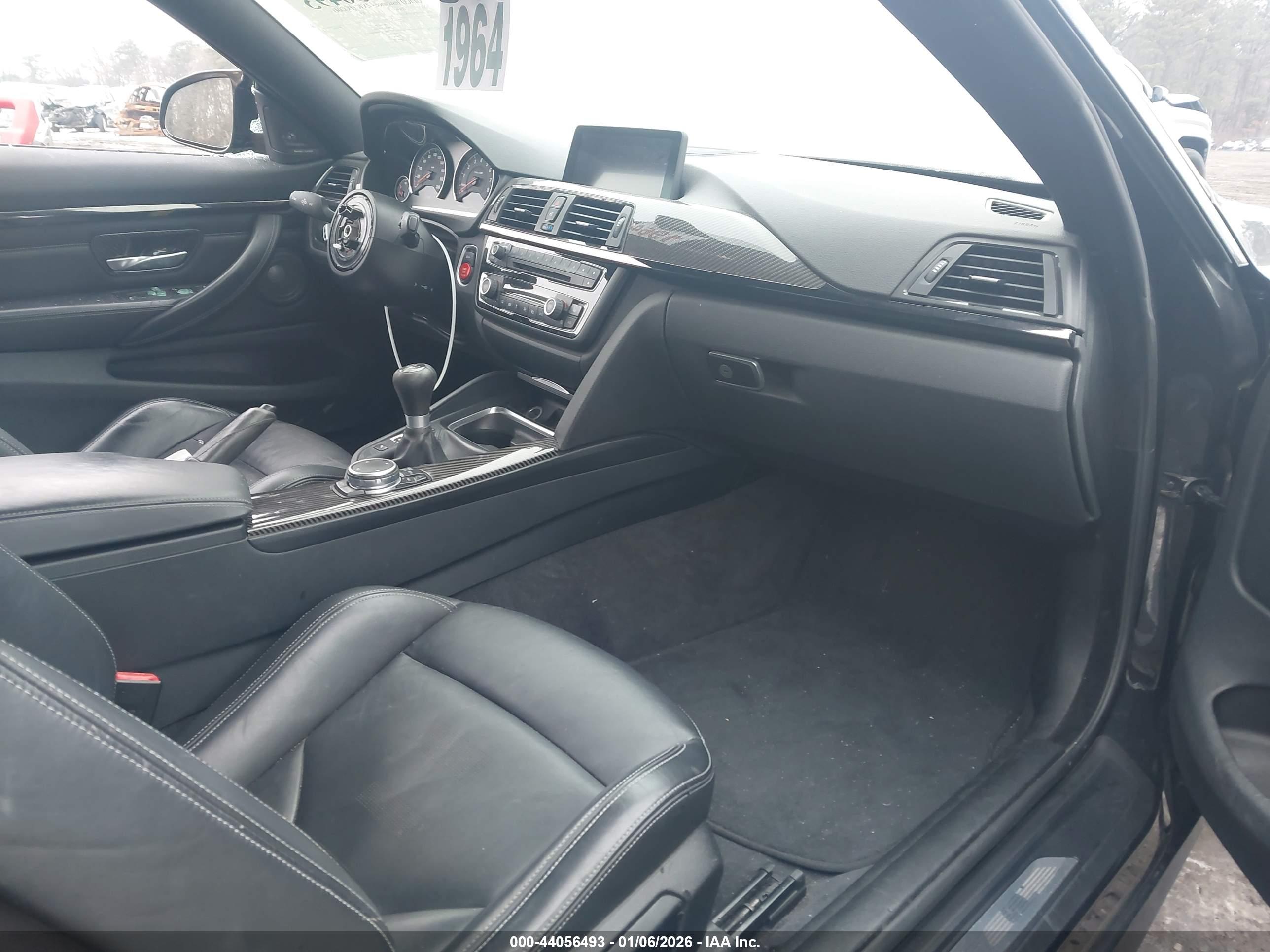 BMW M4 image 5