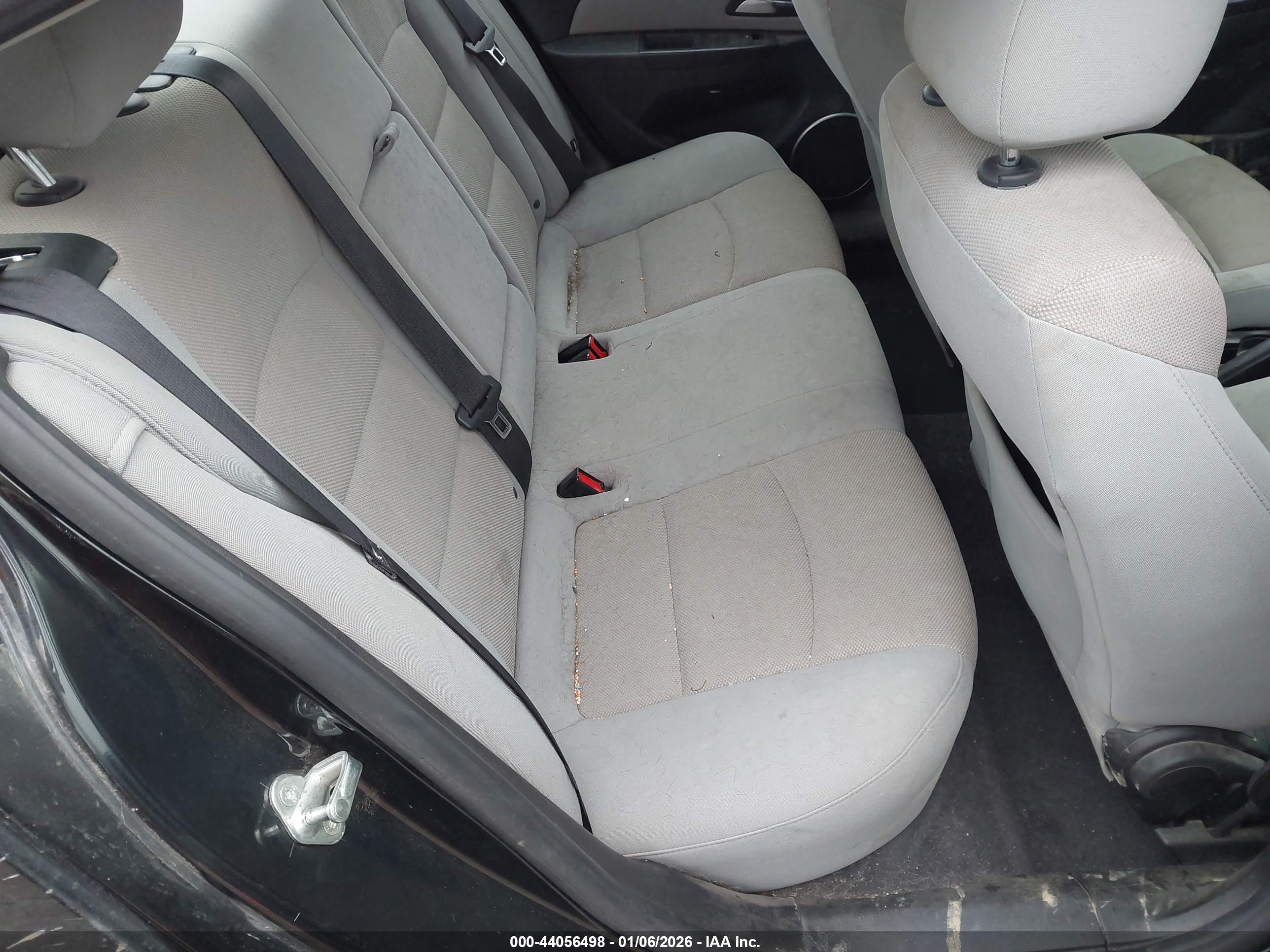 CHEVROLET CRUZE image 8