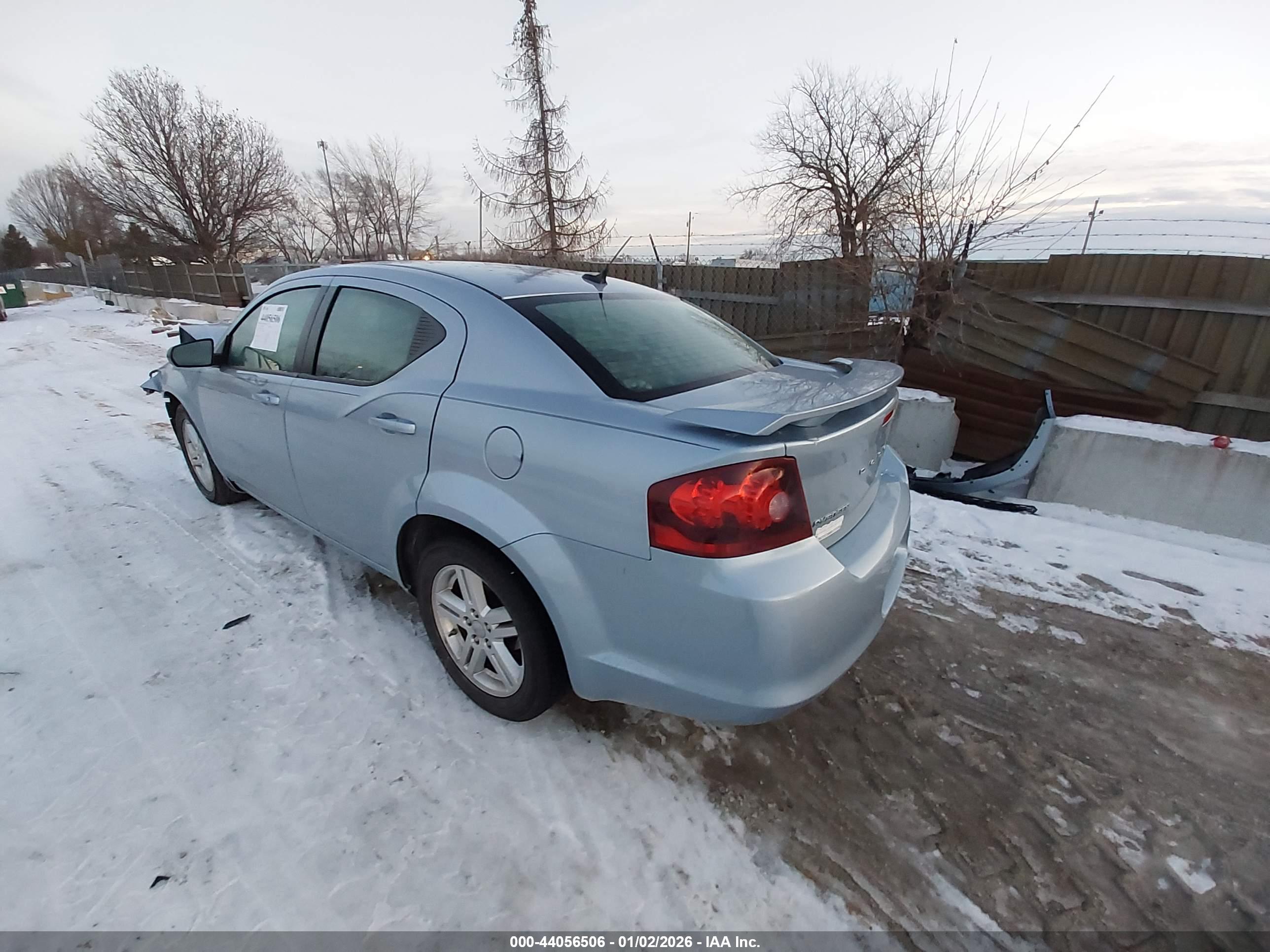 DODGE AVENGER image 3