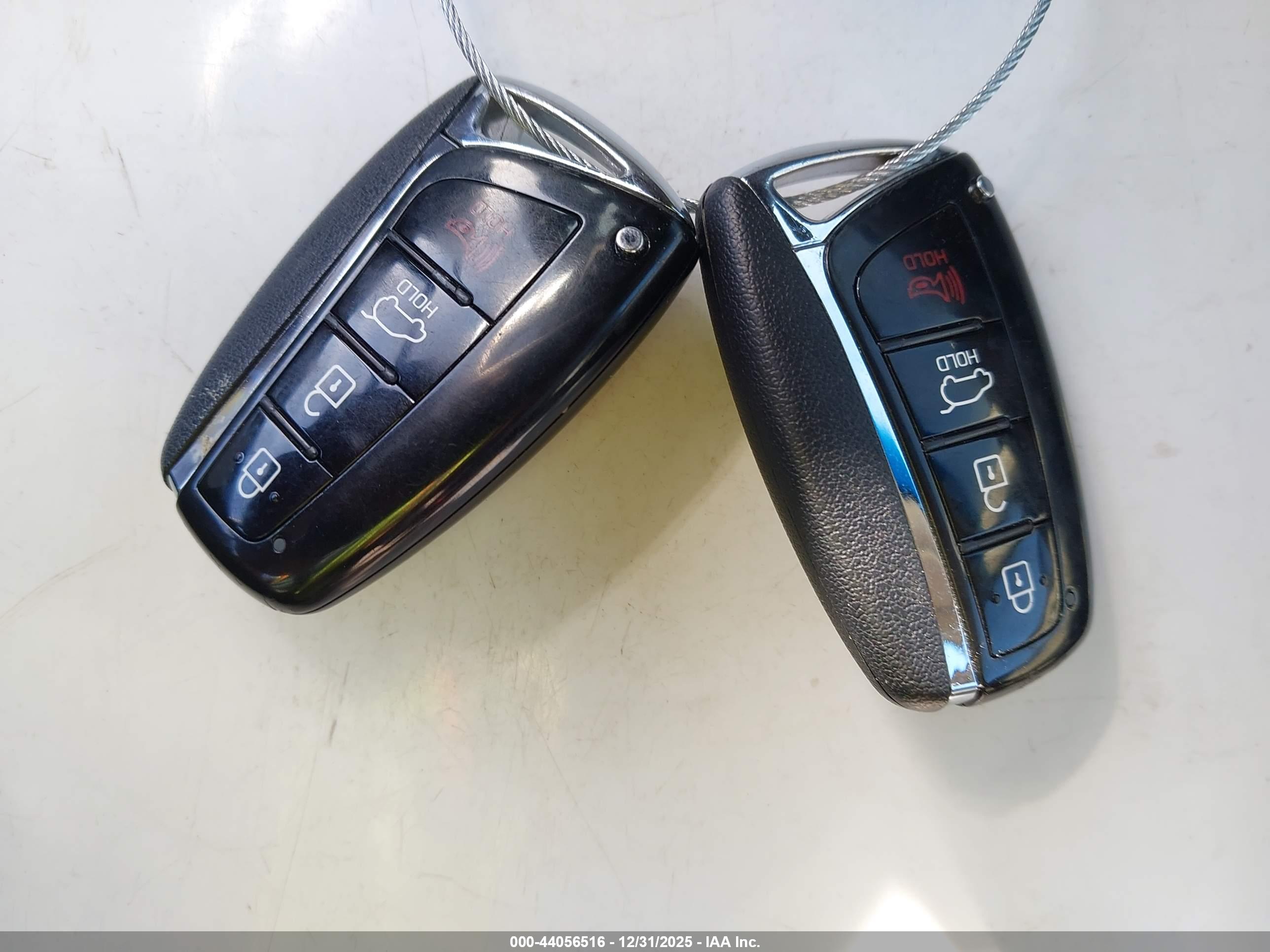 HYUNDAI SANTA image 11
