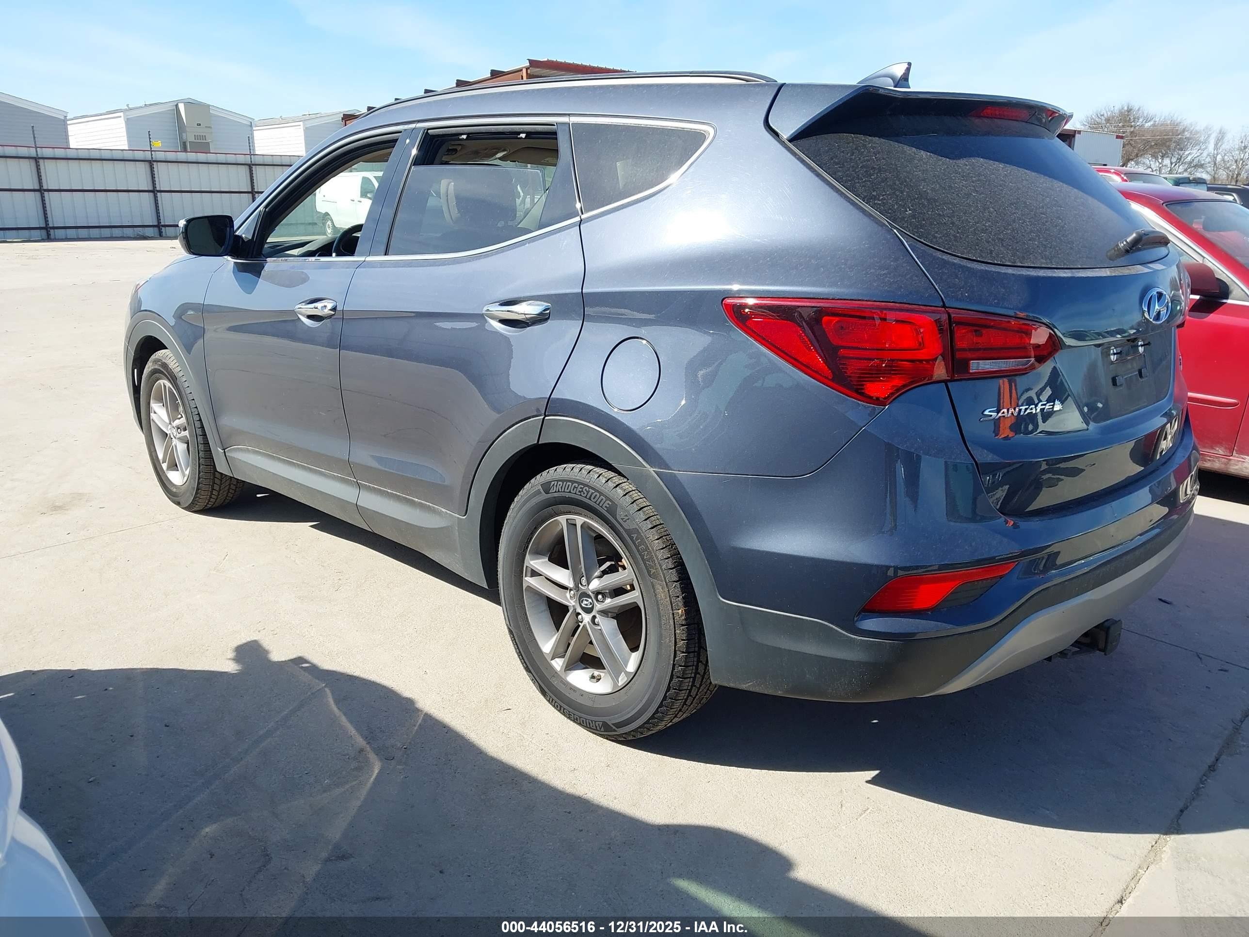 HYUNDAI SANTA image 3