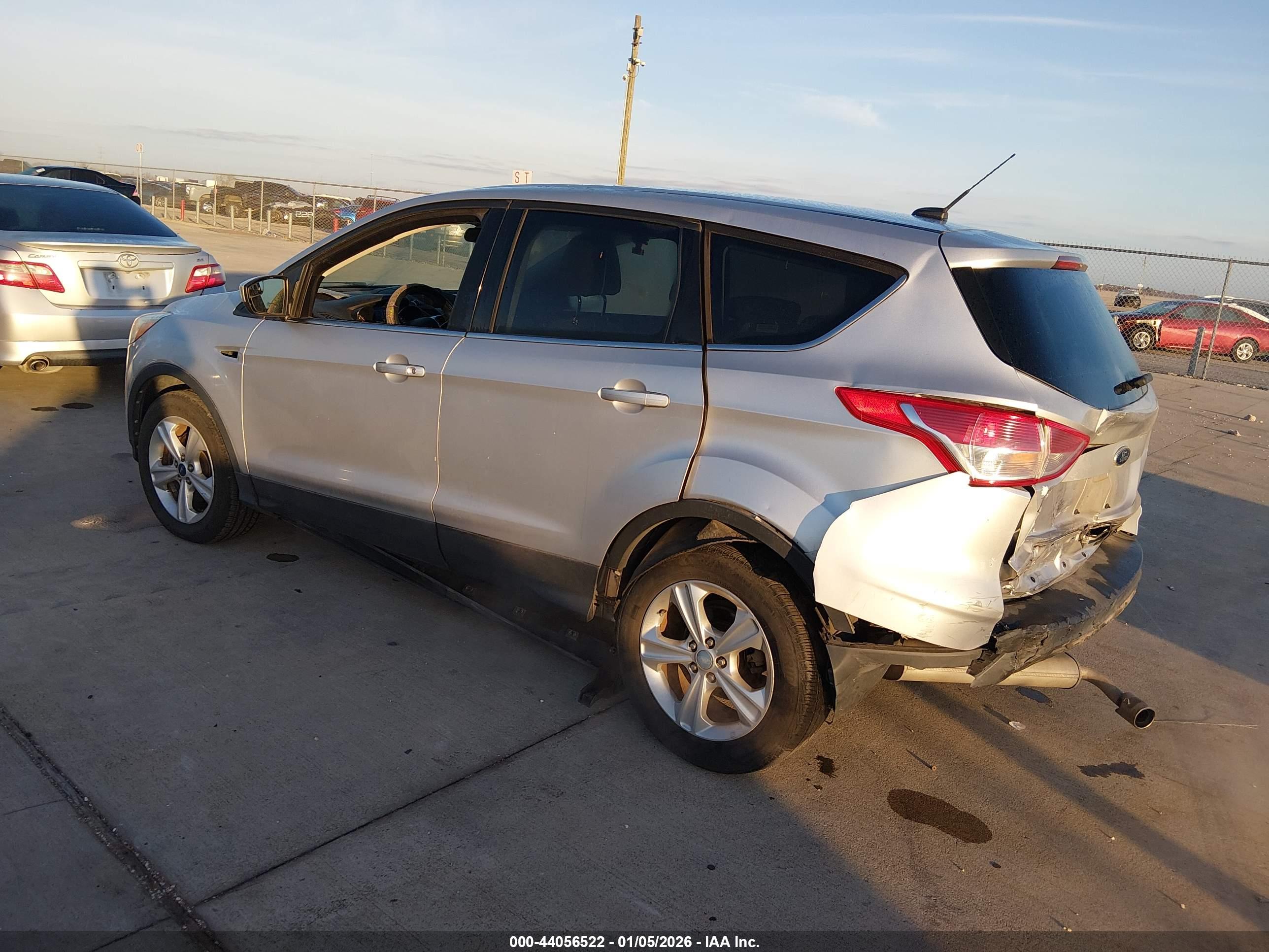 FORD ESCAPE image 3