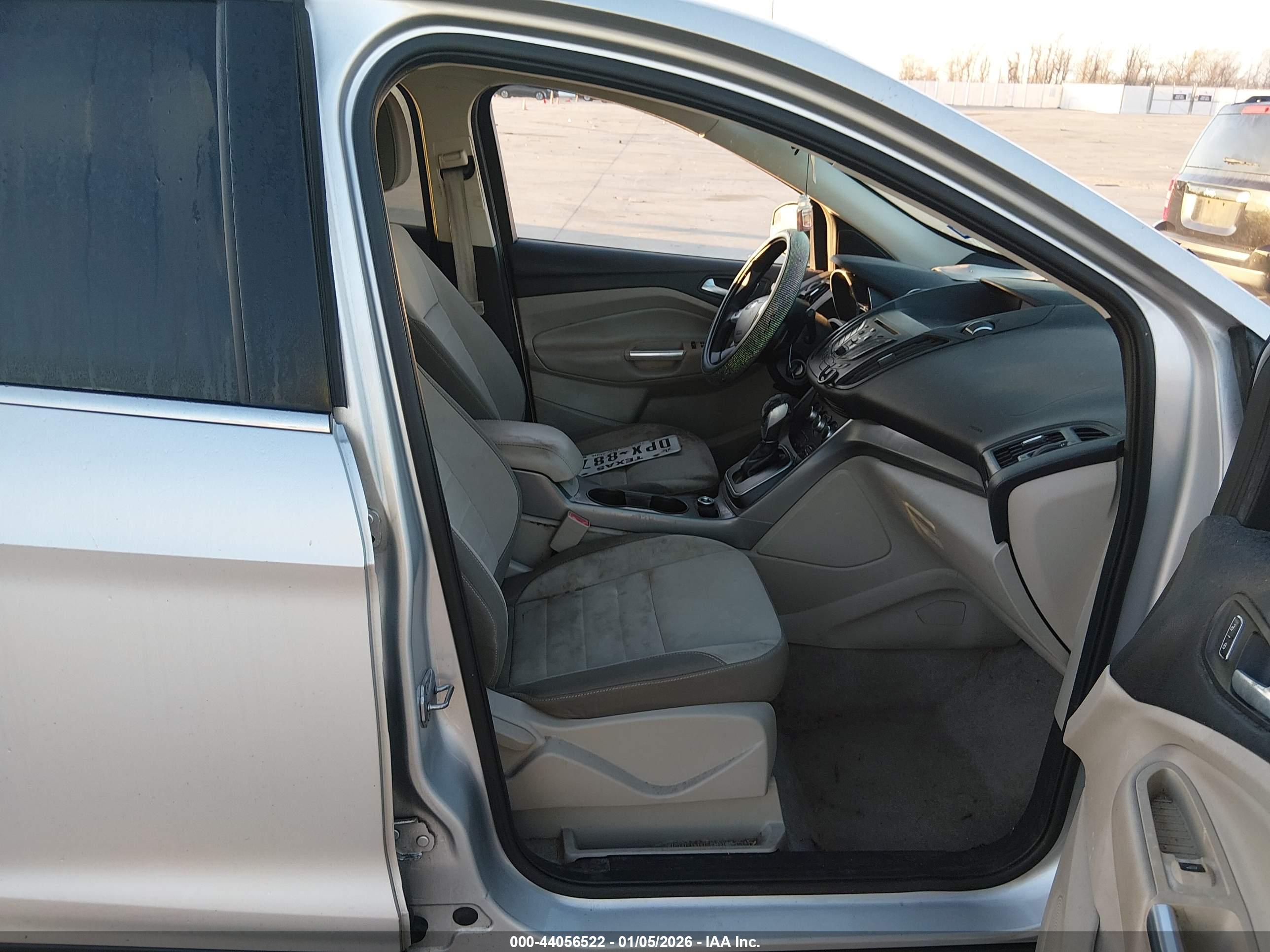 FORD ESCAPE image 5