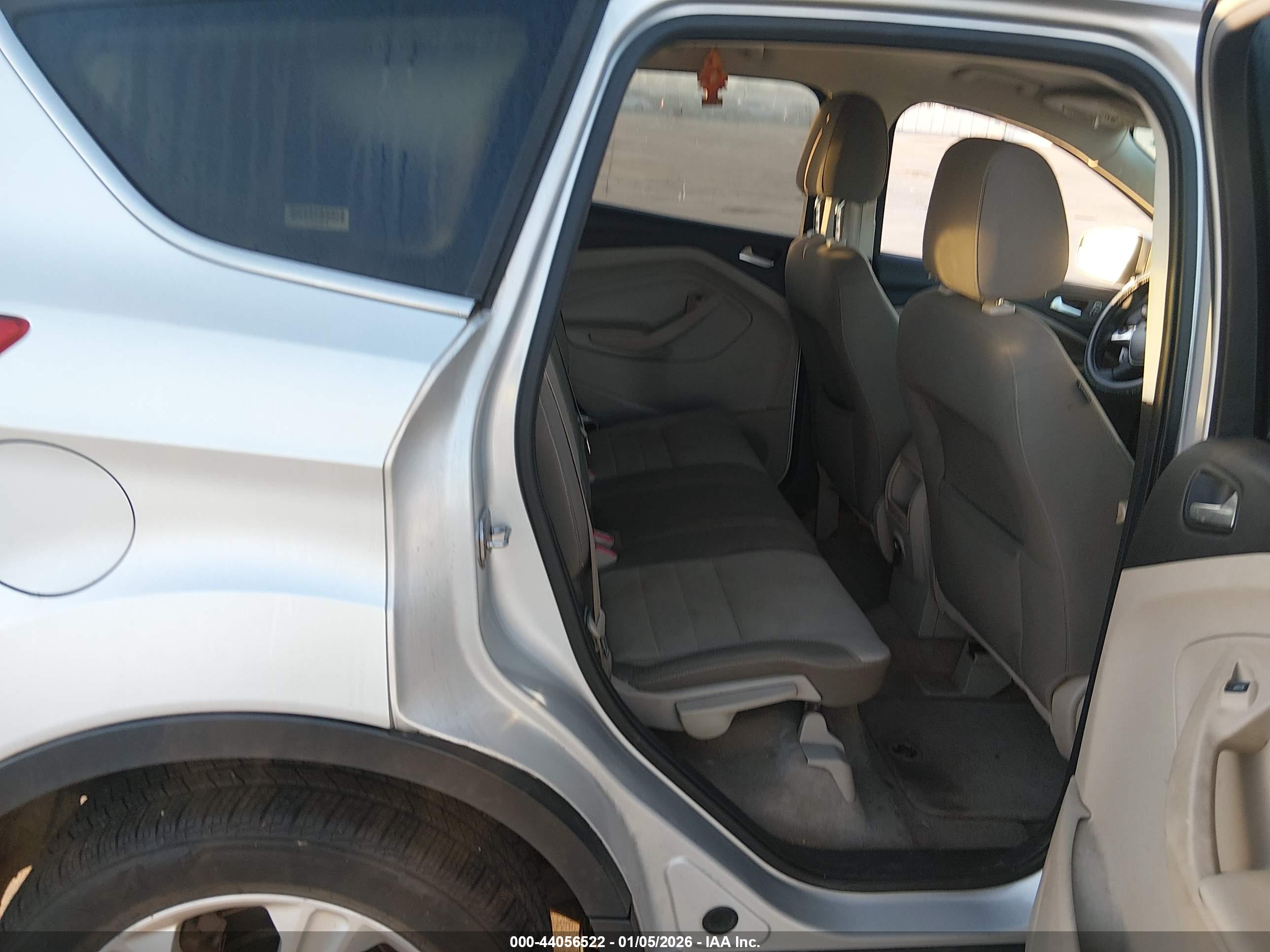 FORD ESCAPE image 8