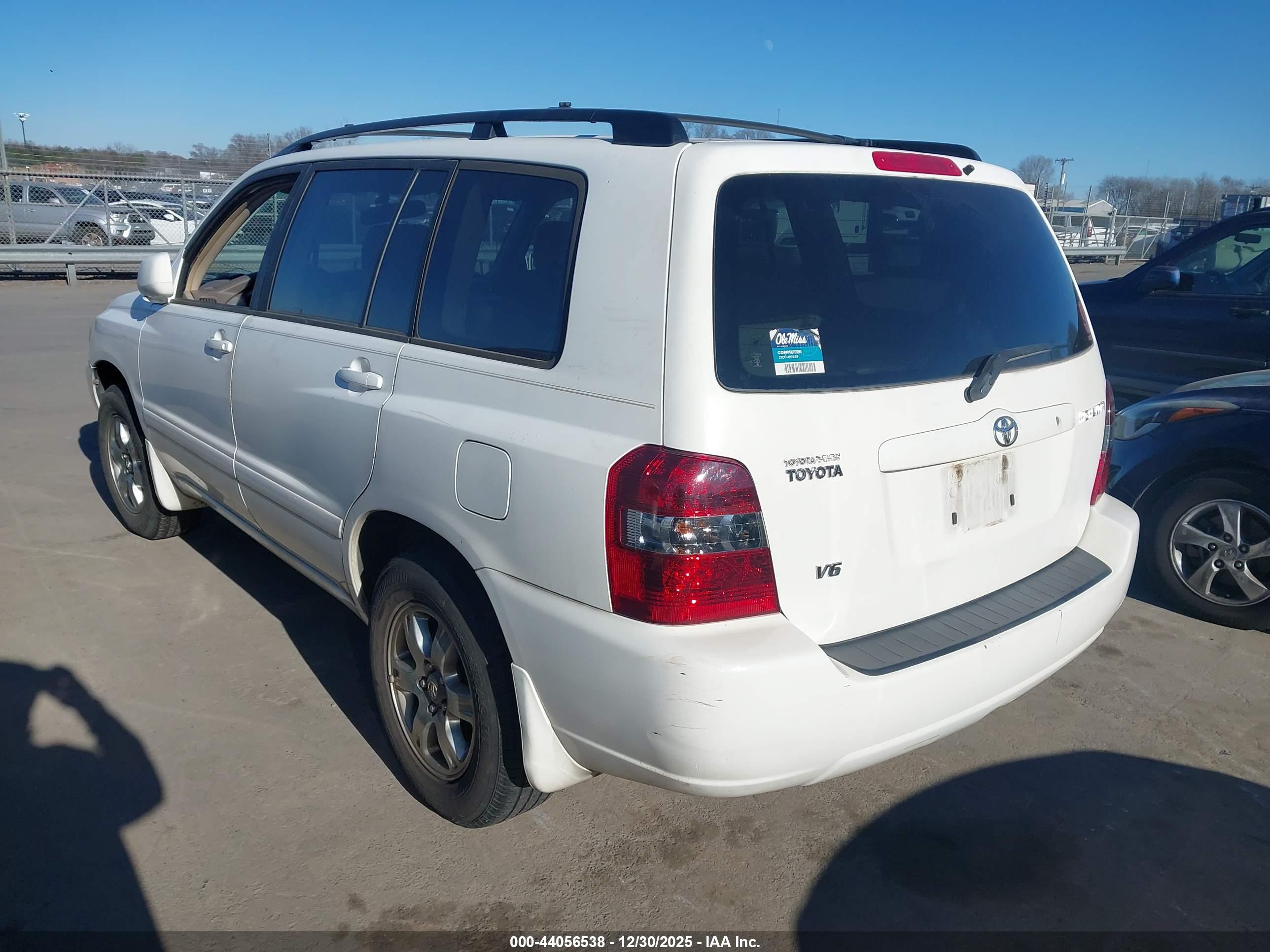 TOYOTA HIGHLANDER image 3