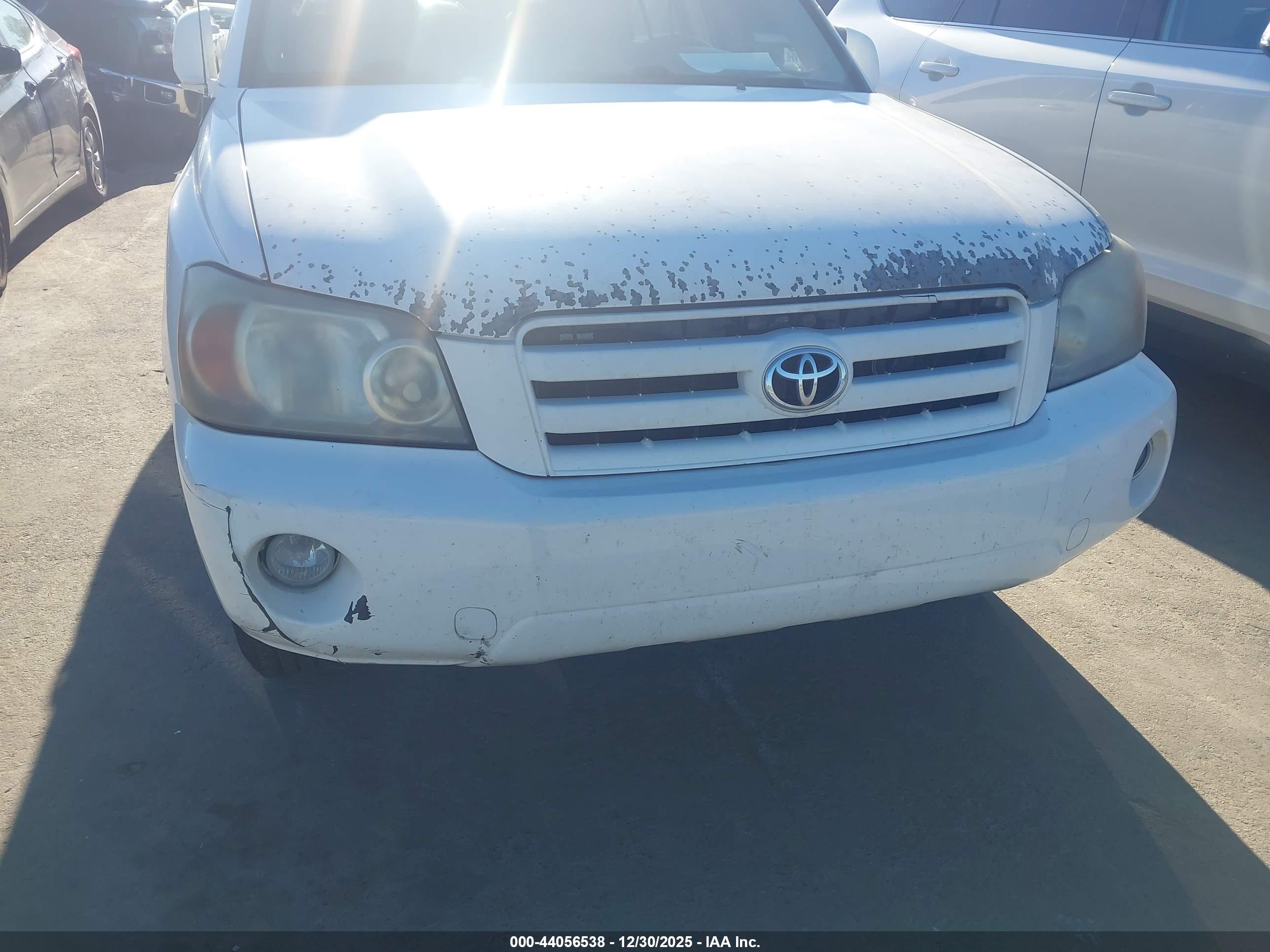 TOYOTA HIGHLANDER image 6