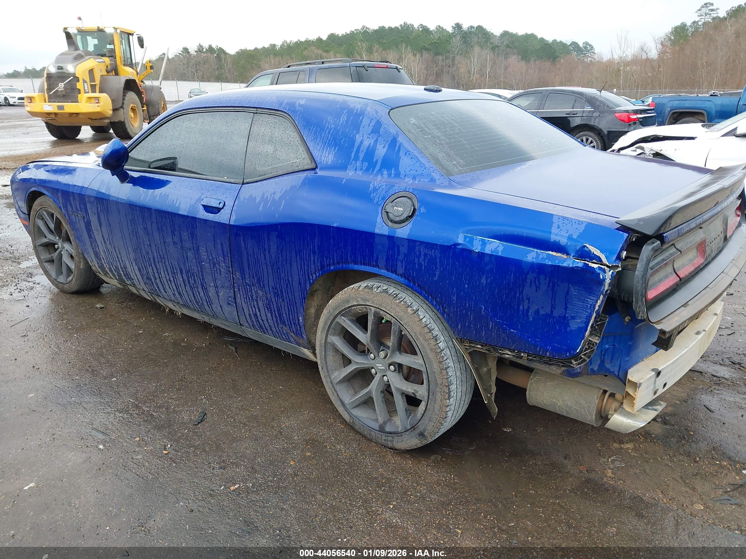 DODGE CHALLENGER image 3