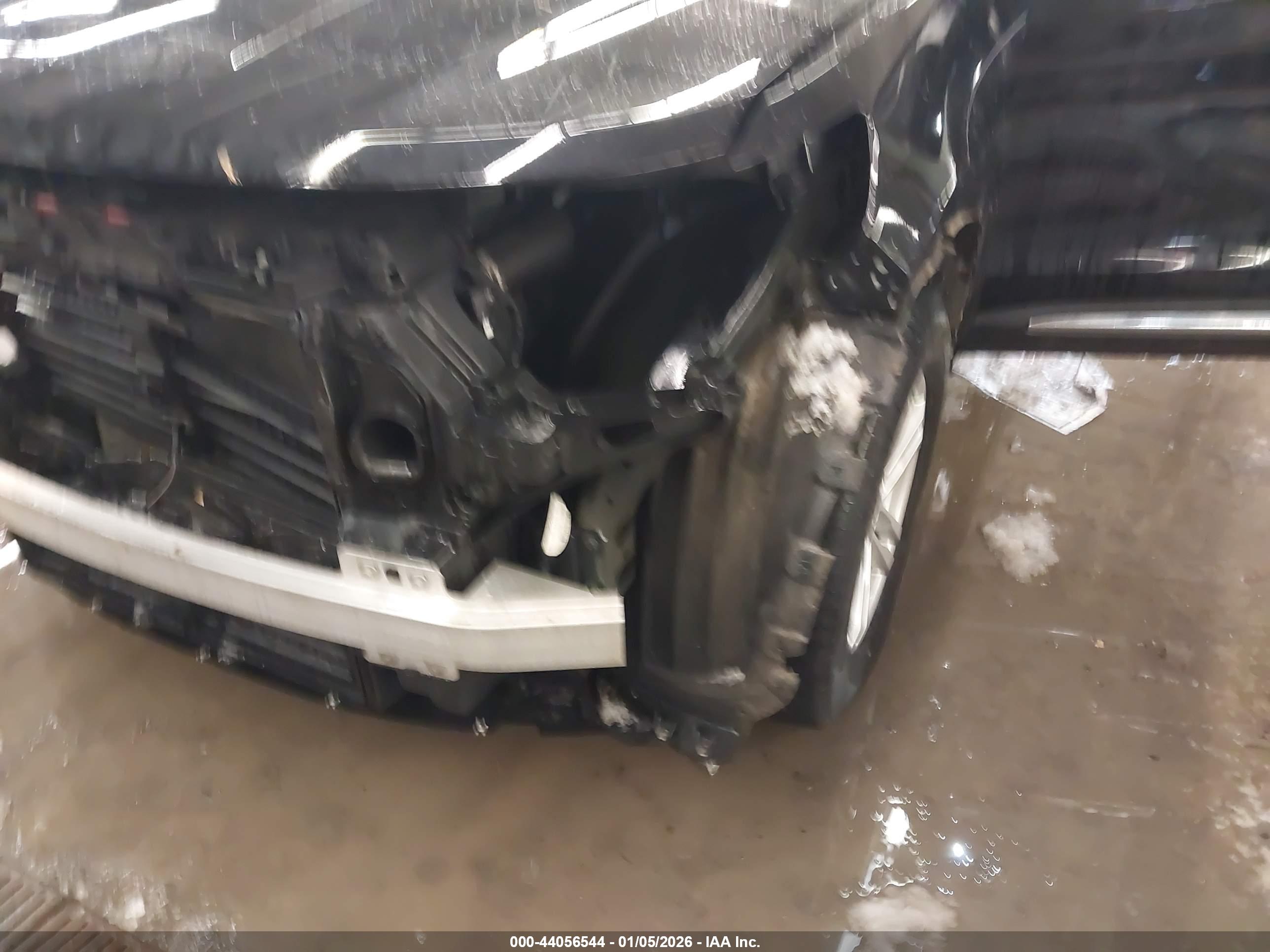 FORD EXPLORER image 6