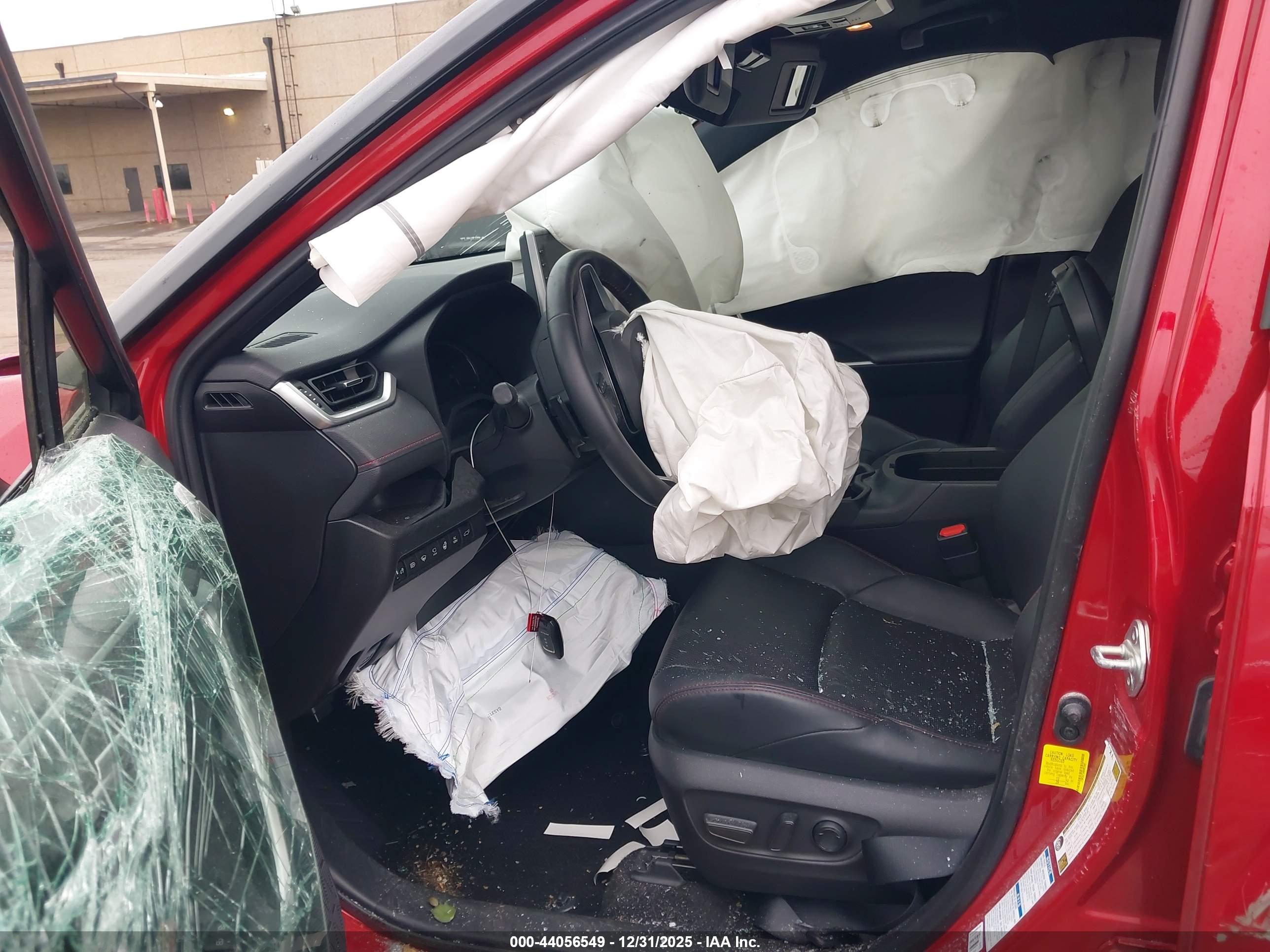 TOYOTA RAV4 image 5