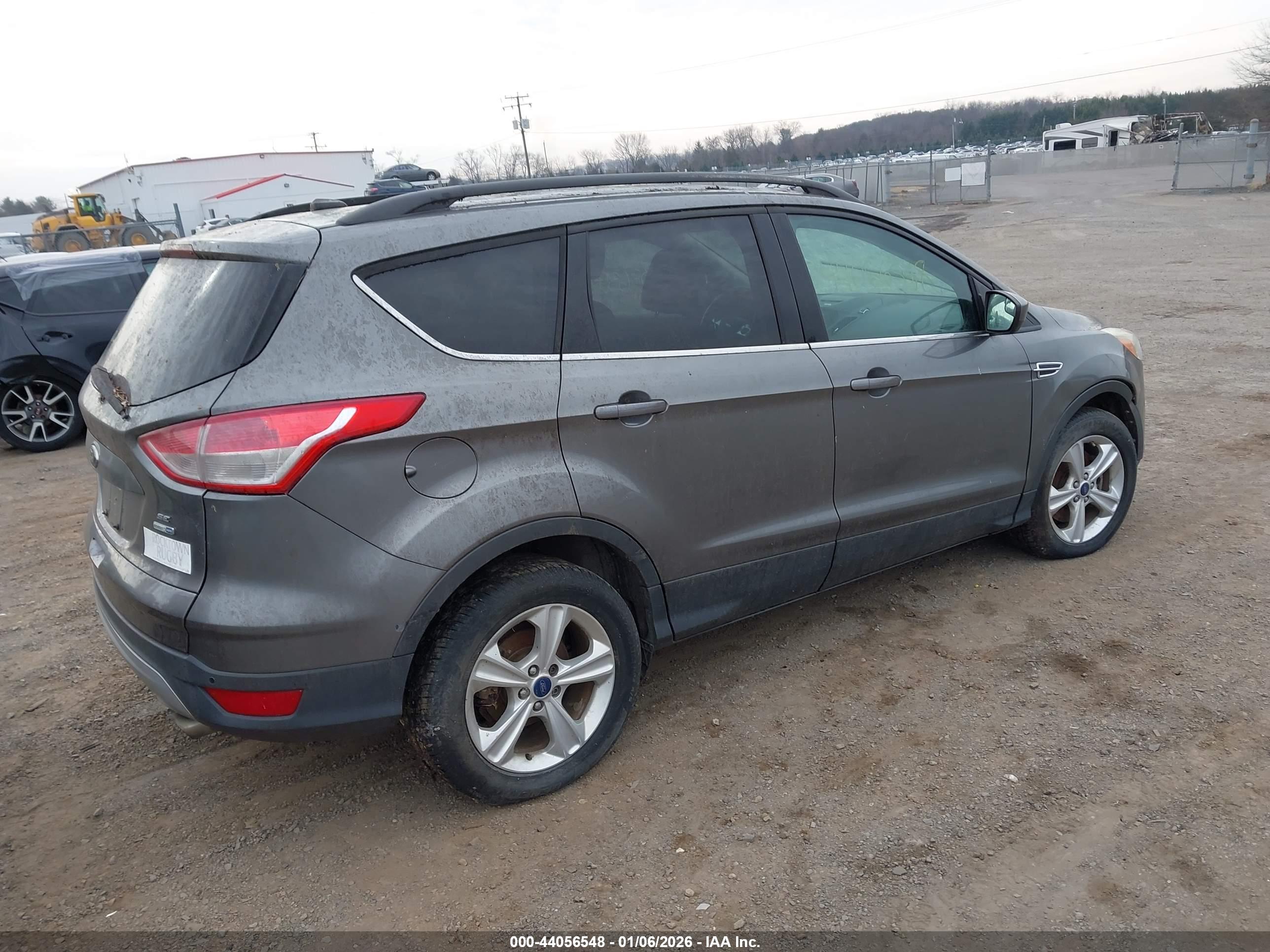 FORD ESCAPE image 4