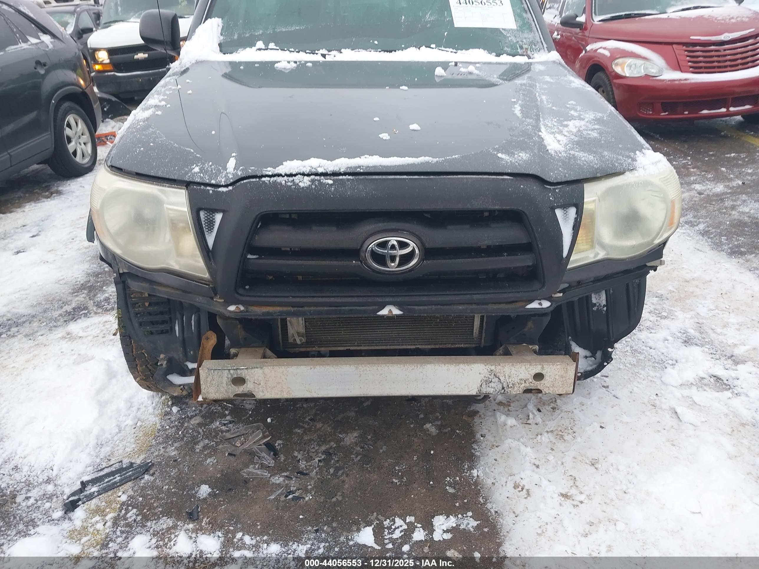 TOYOTA TACOMA image 6