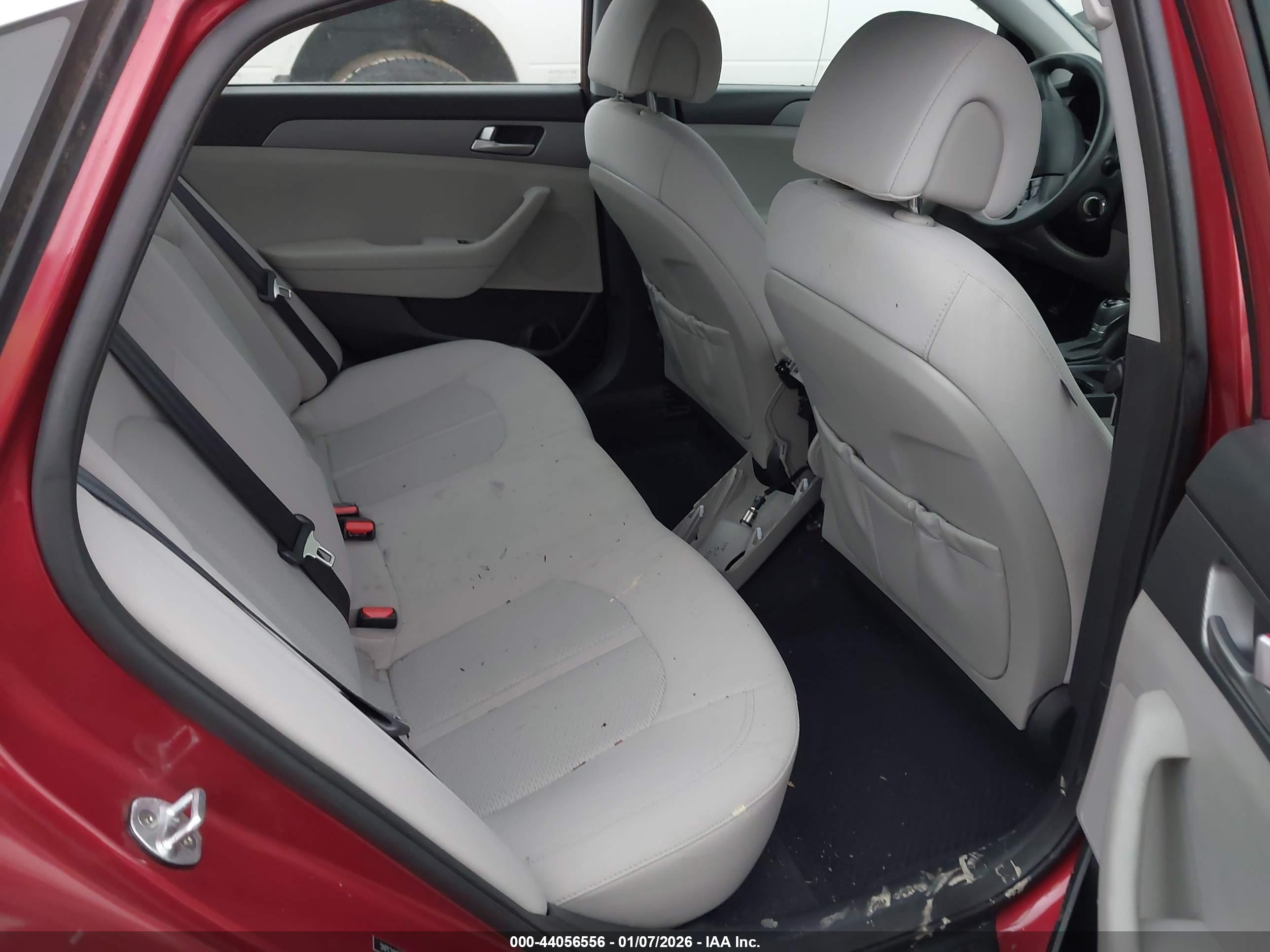 HYUNDAI SONATA image 8