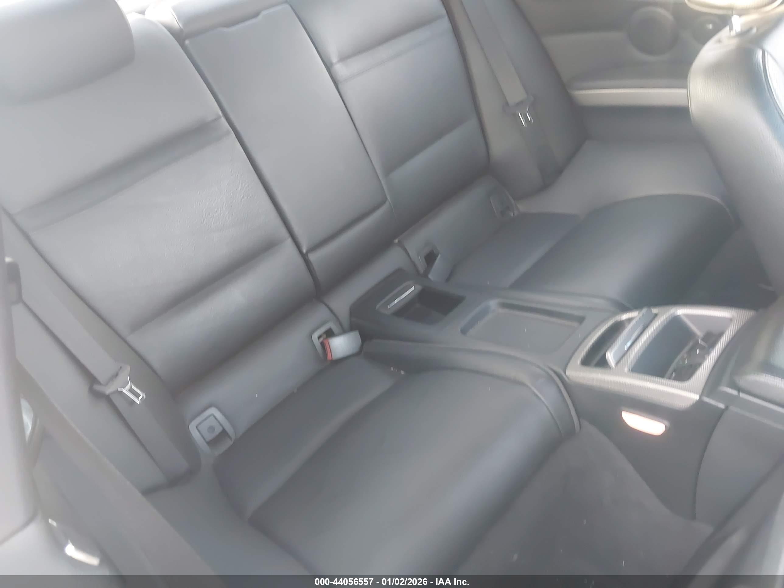 BMW 335IS image 8