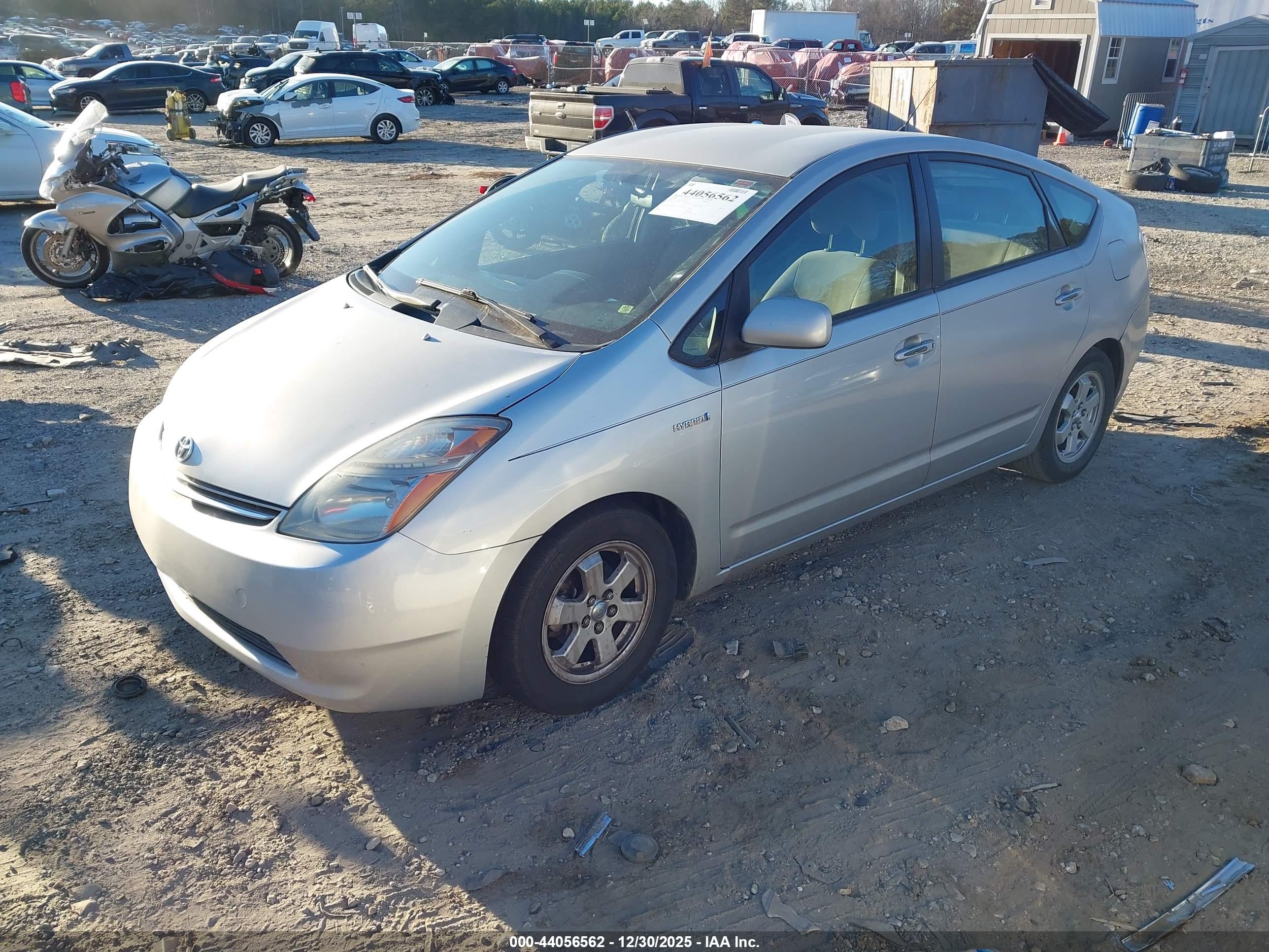 TOYOTA PRIUS image 2