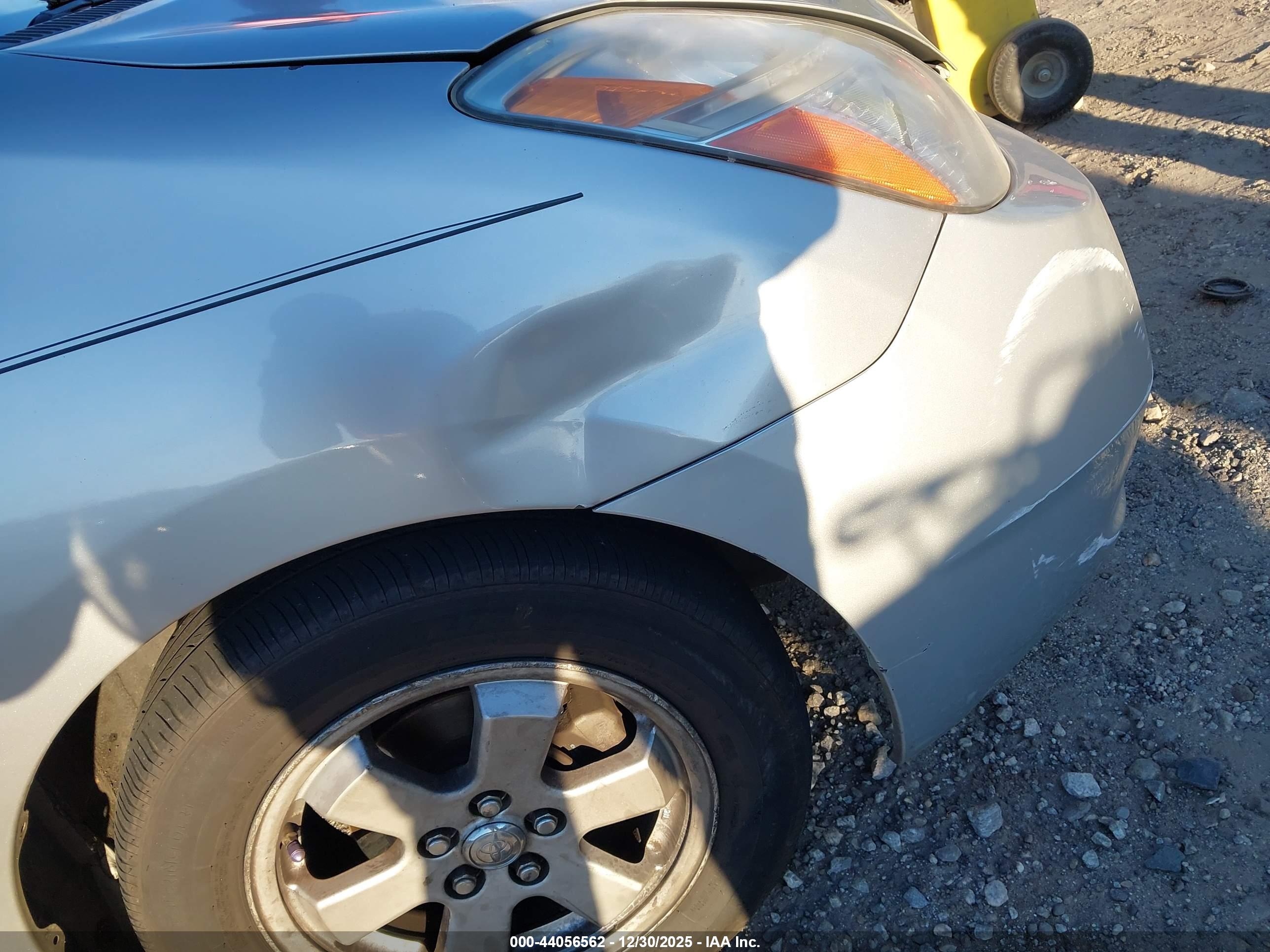 TOYOTA PRIUS image 6