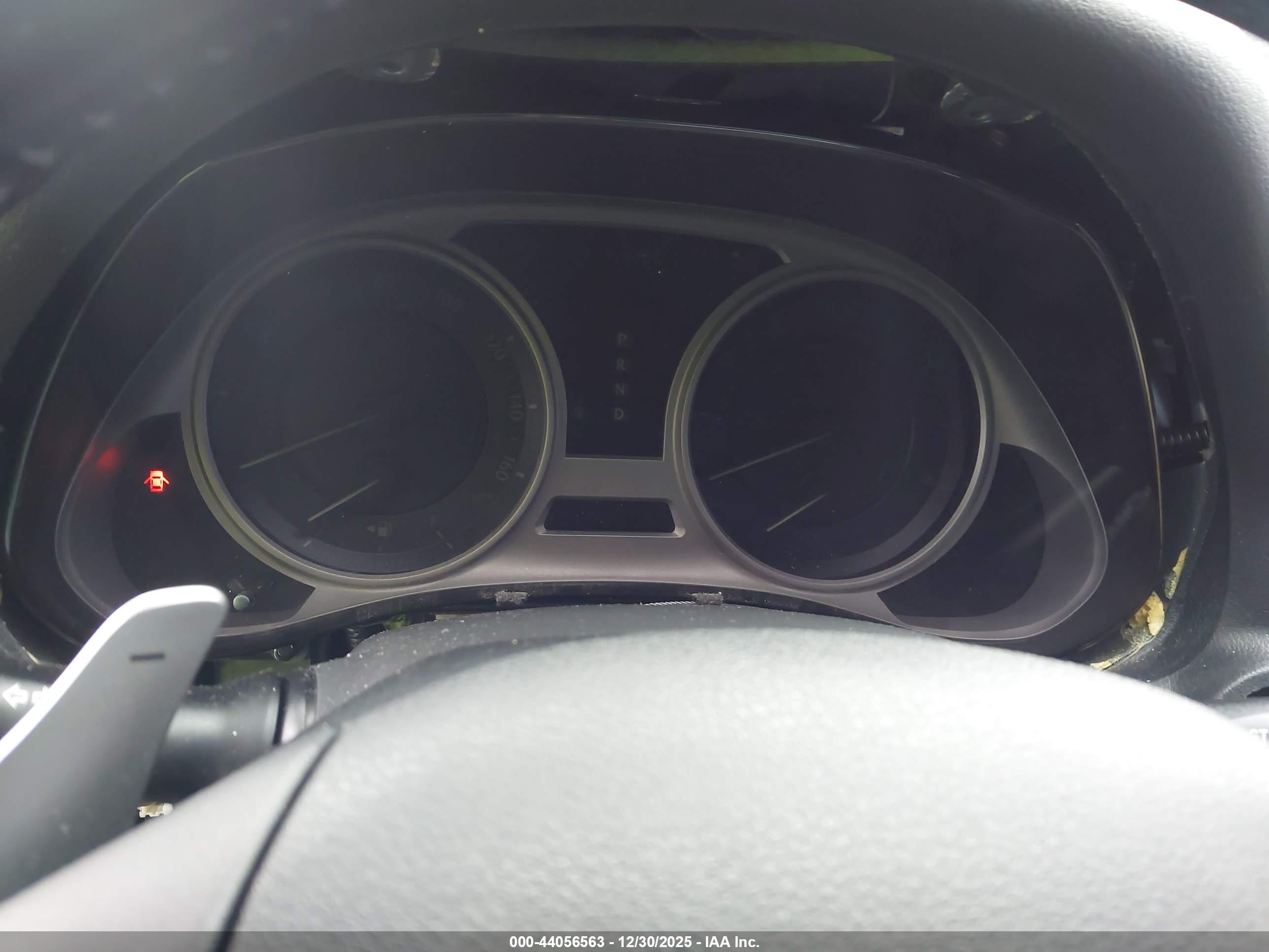 LEXUS IS image 7