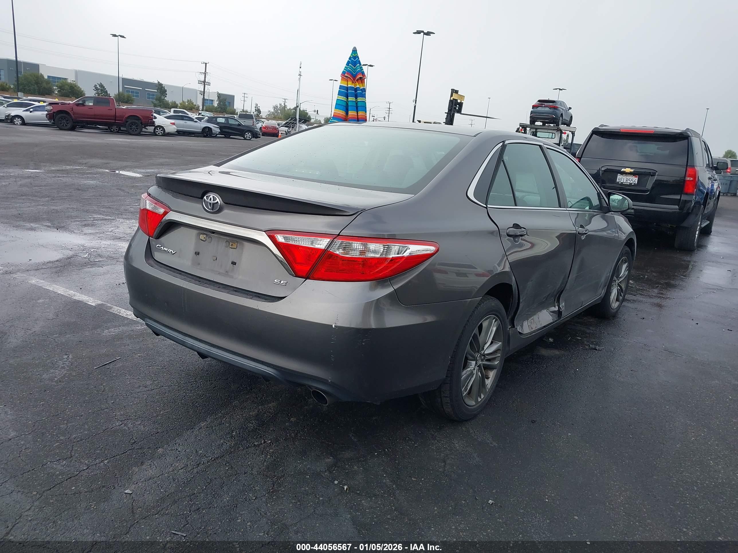 TOYOTA CAMRY image 4