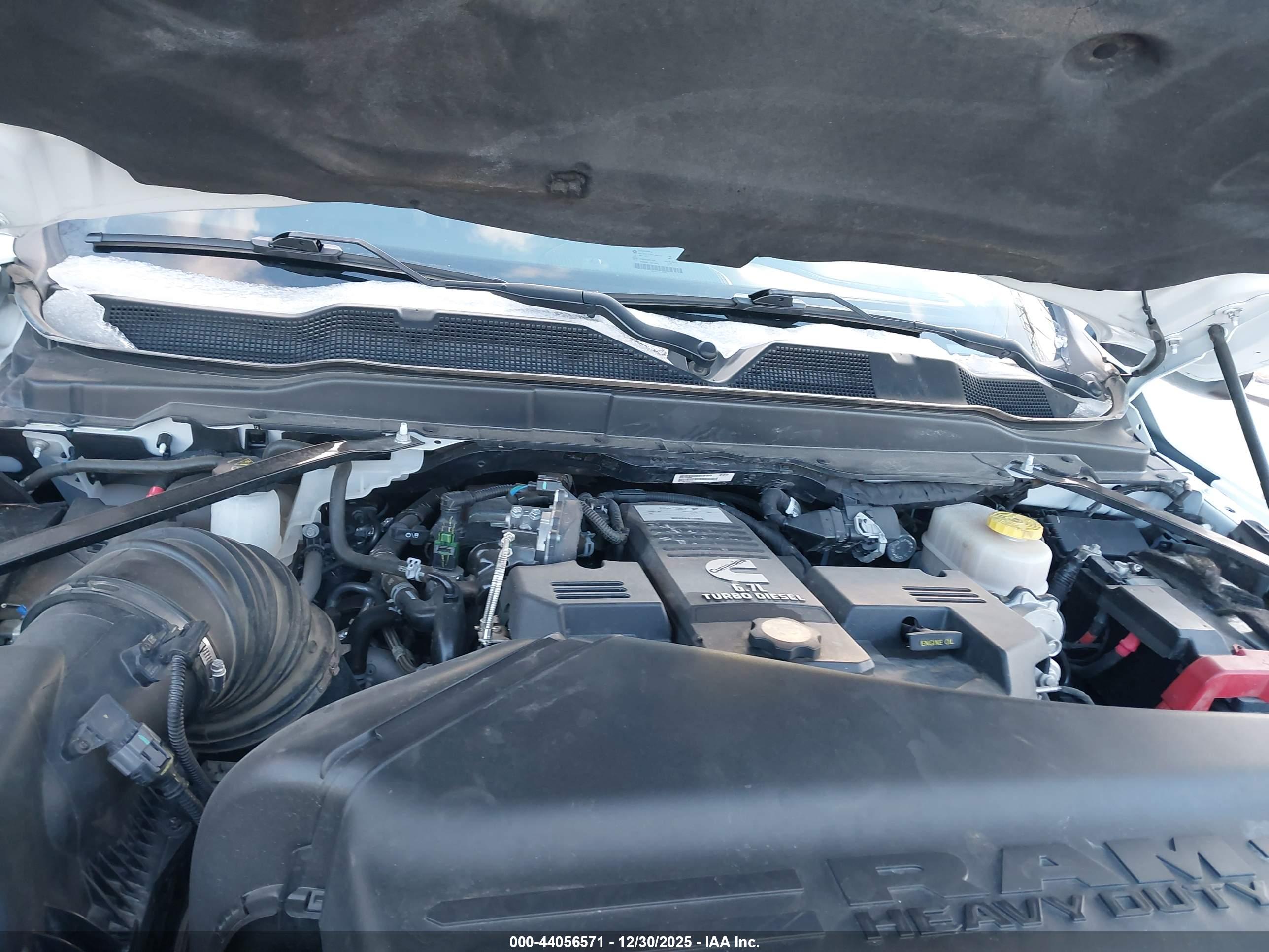 RAM 2500 image 10