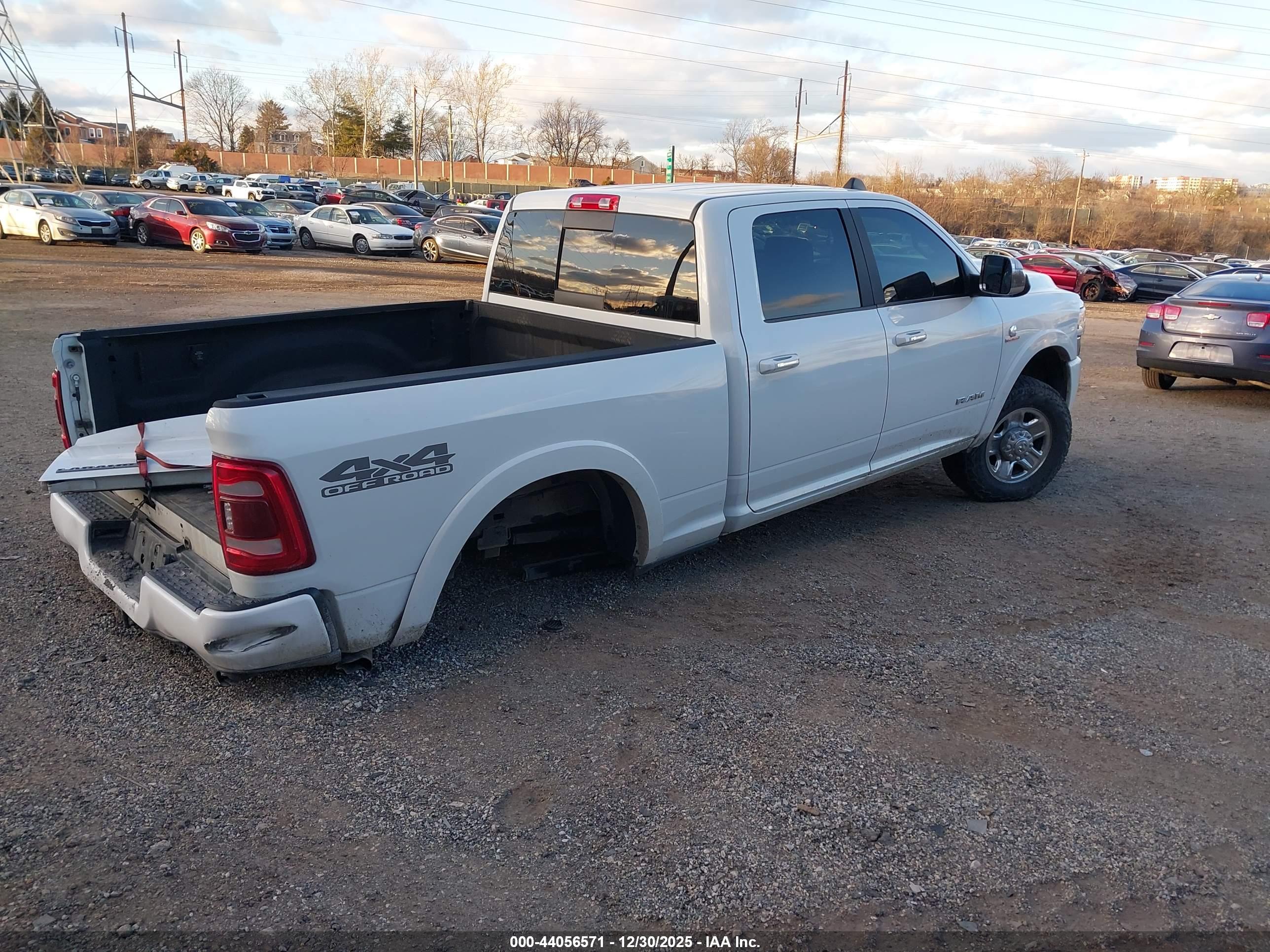 RAM 2500 image 4