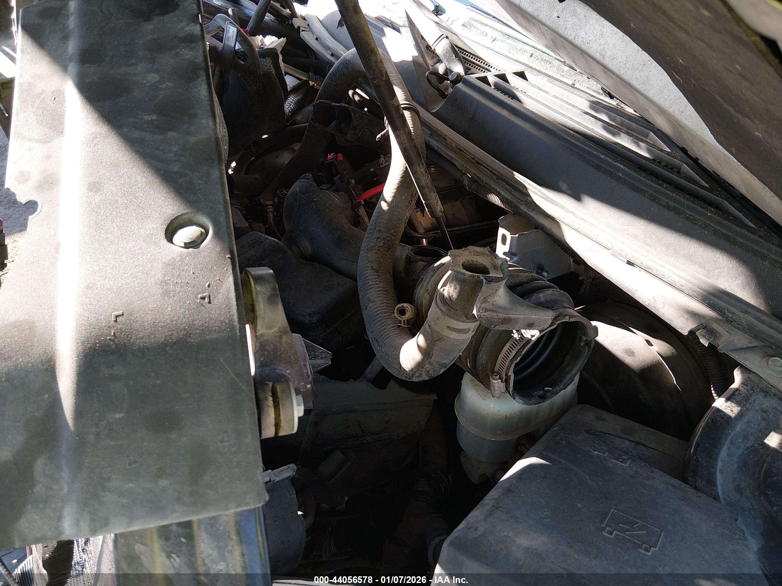 CHEVROLET SUBURBAN image 10