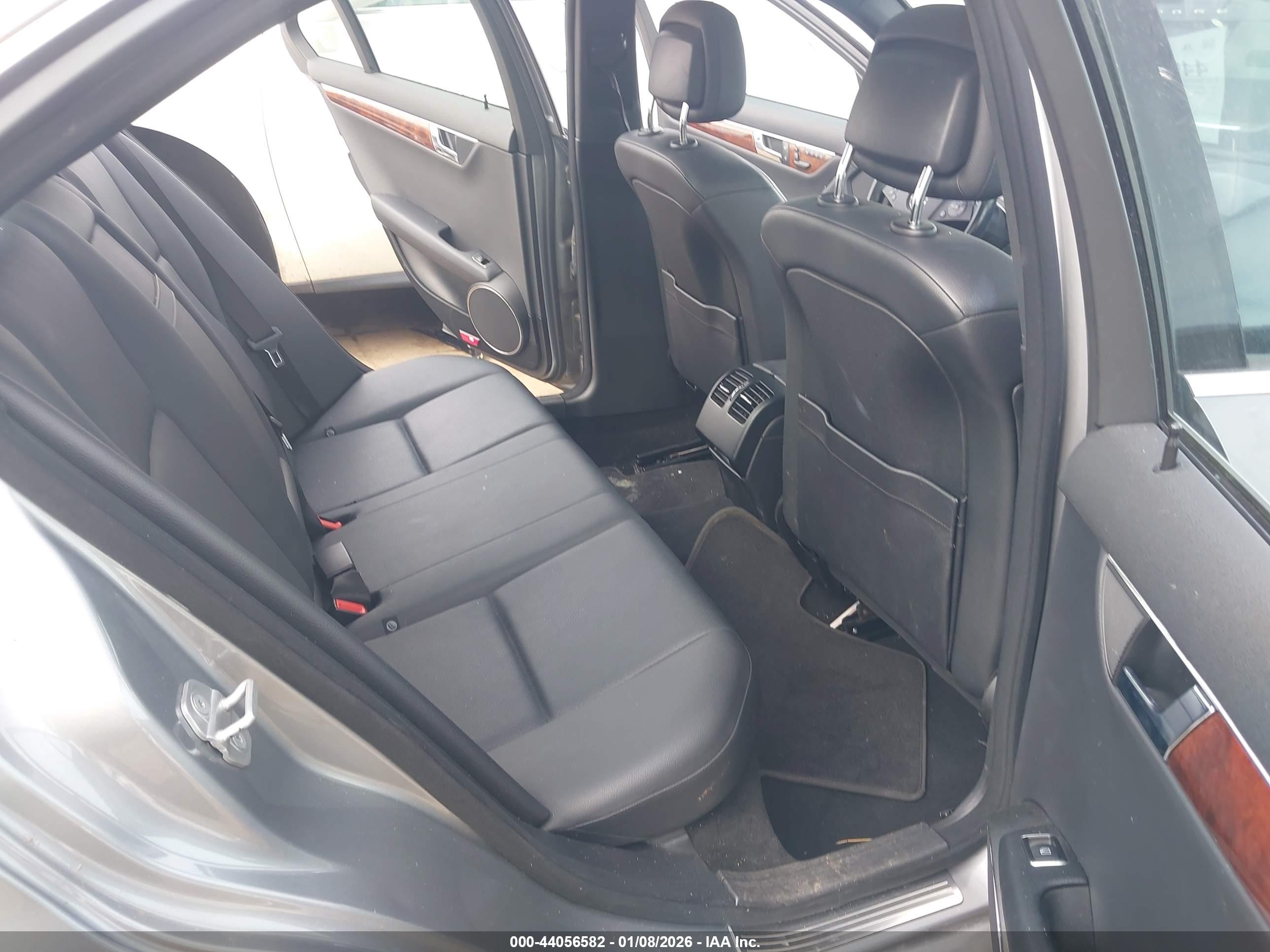 MERCEDES-BENZ C image 8