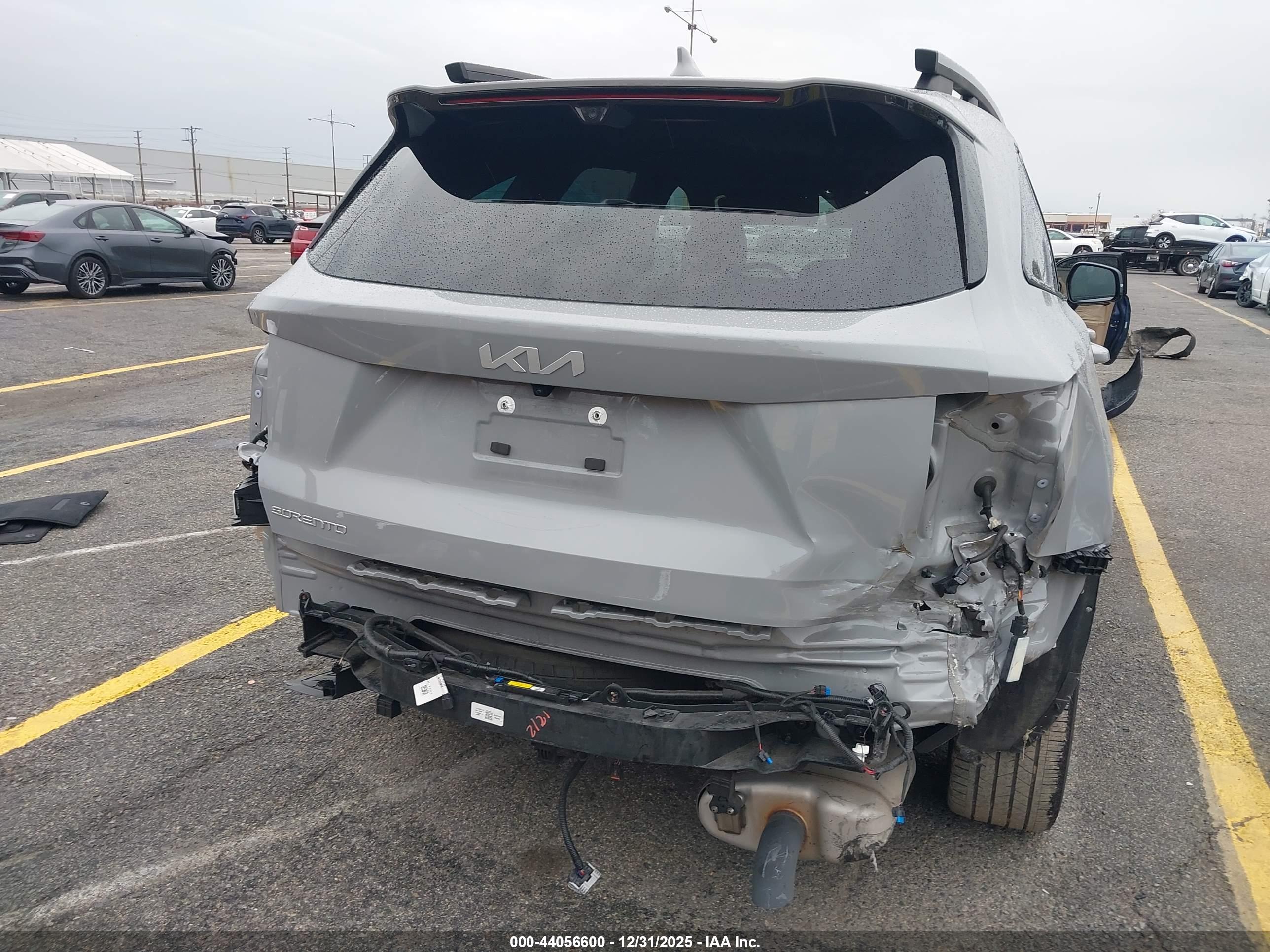 KIA SORENTO image 6