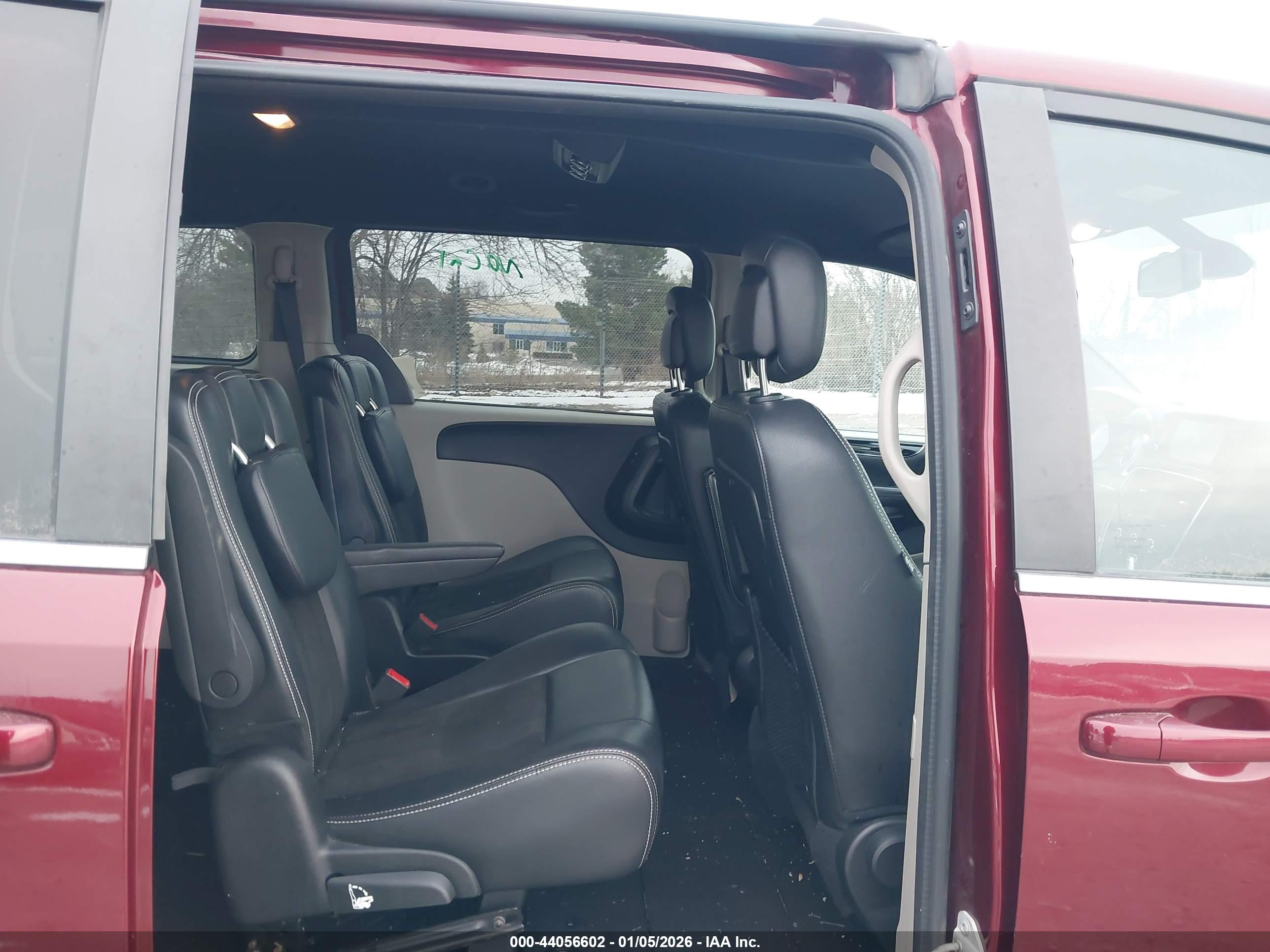 DODGE GRAND image 8