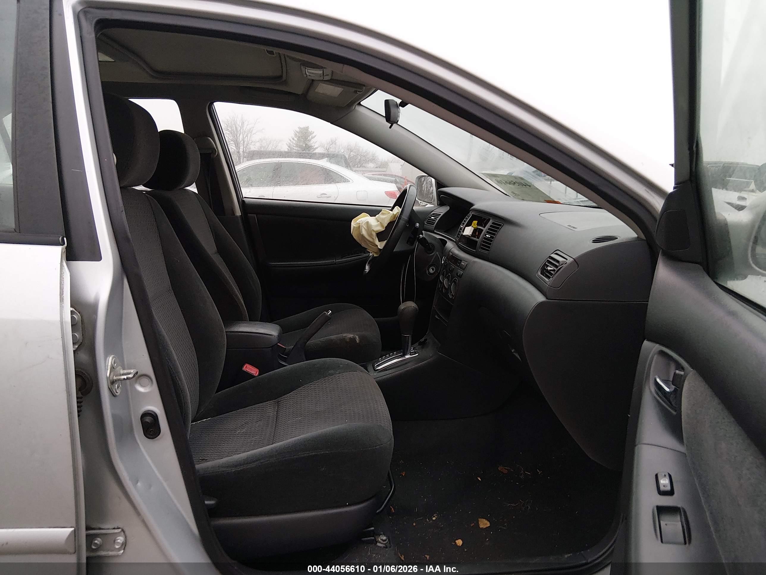 TOYOTA COROLLA image 5