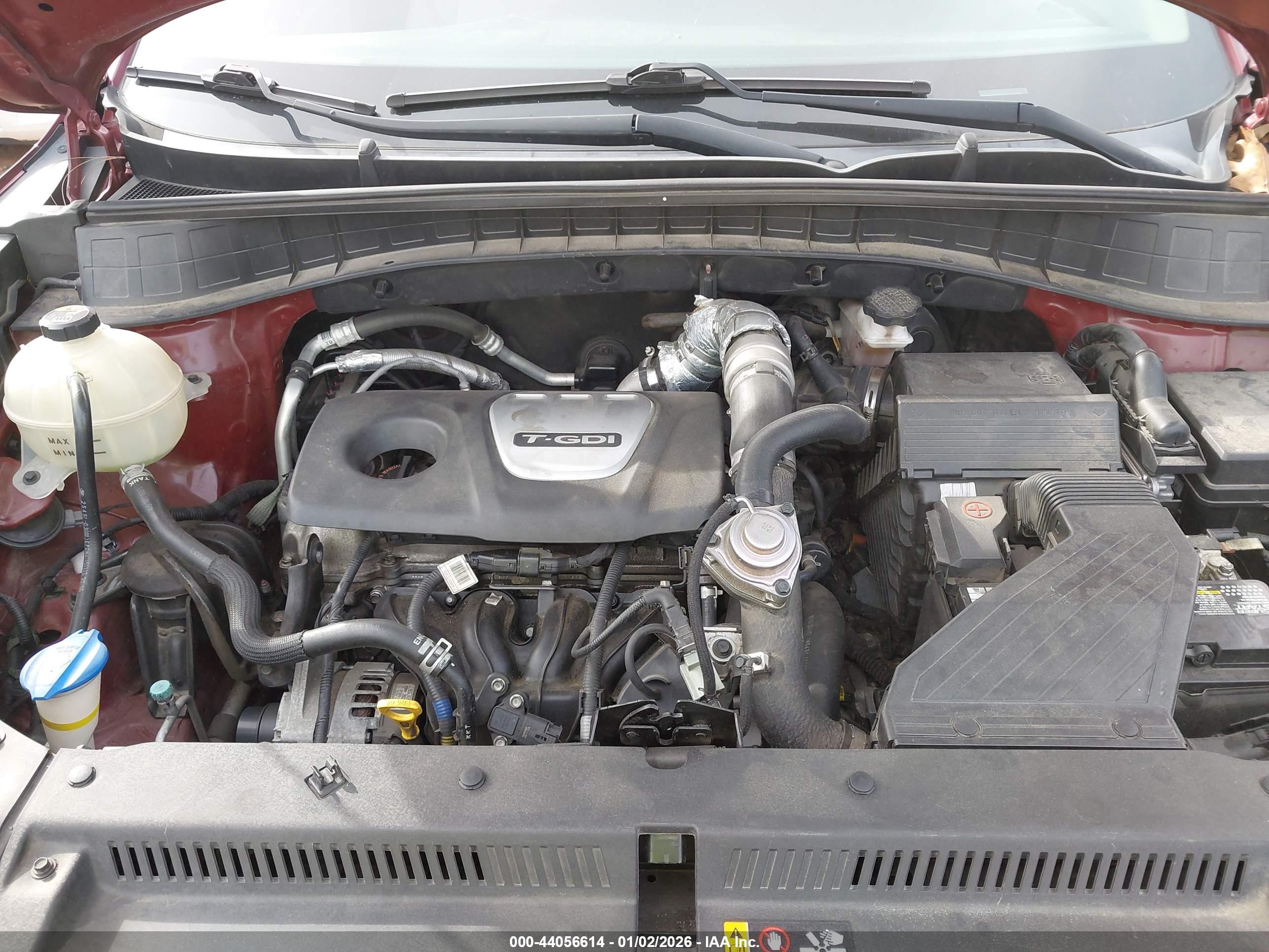 HYUNDAI TUCSON image 10