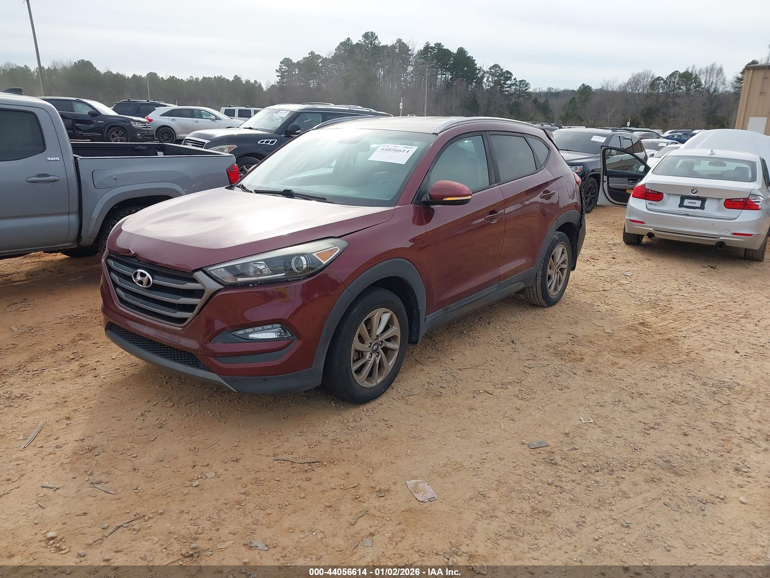 HYUNDAI TUCSON image 2