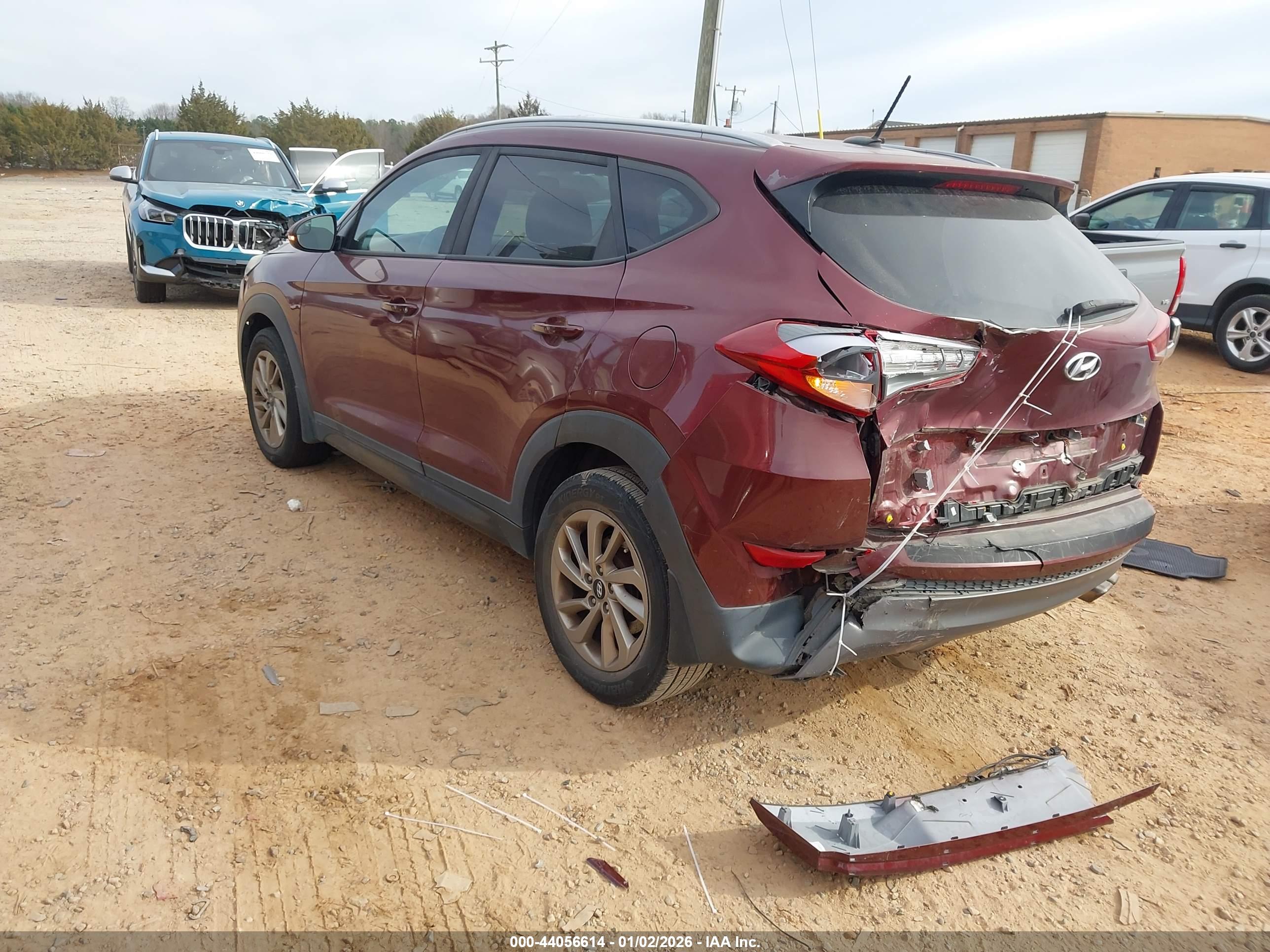 HYUNDAI TUCSON image 3