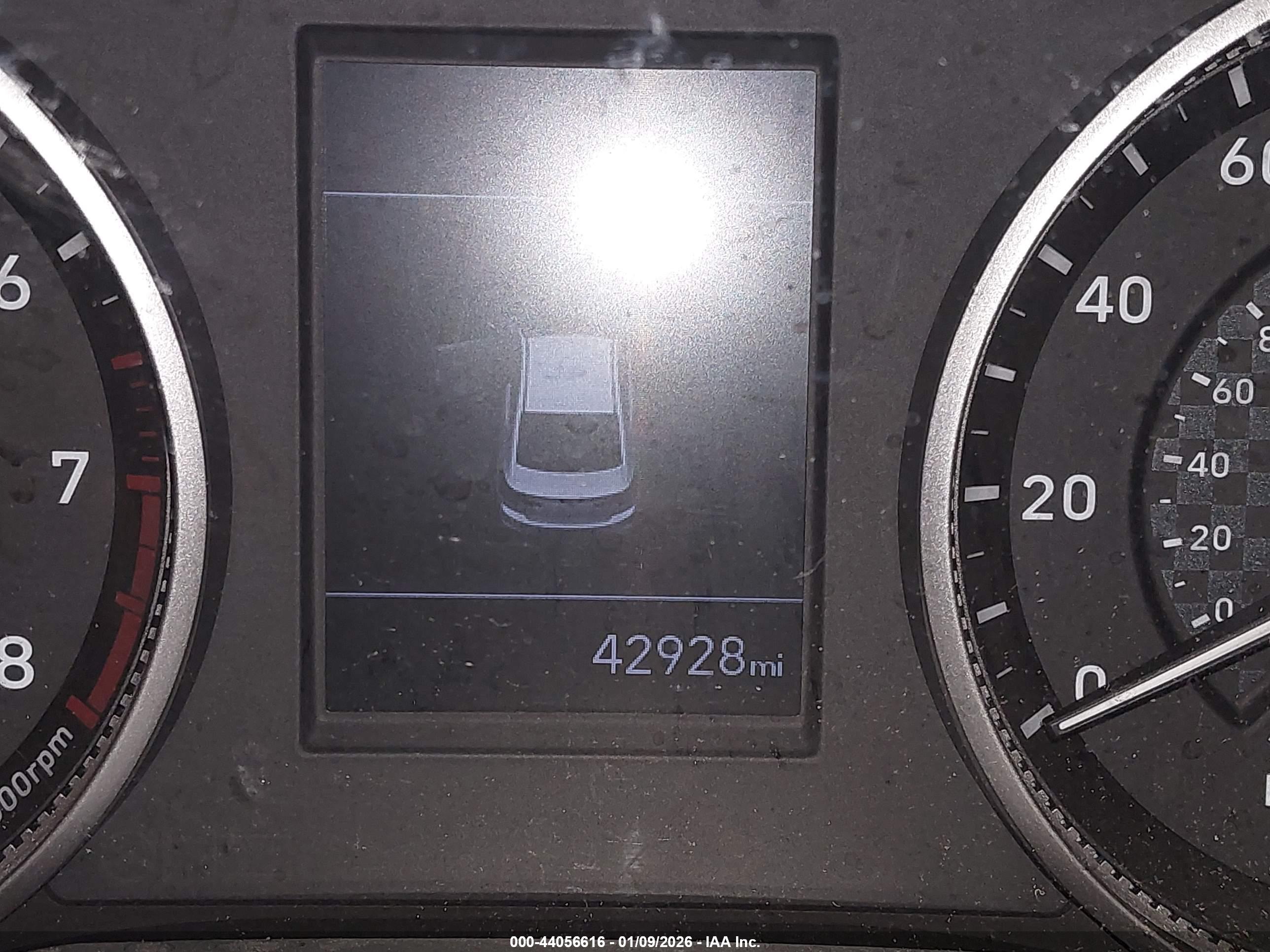HYUNDAI ELANTRA image 7