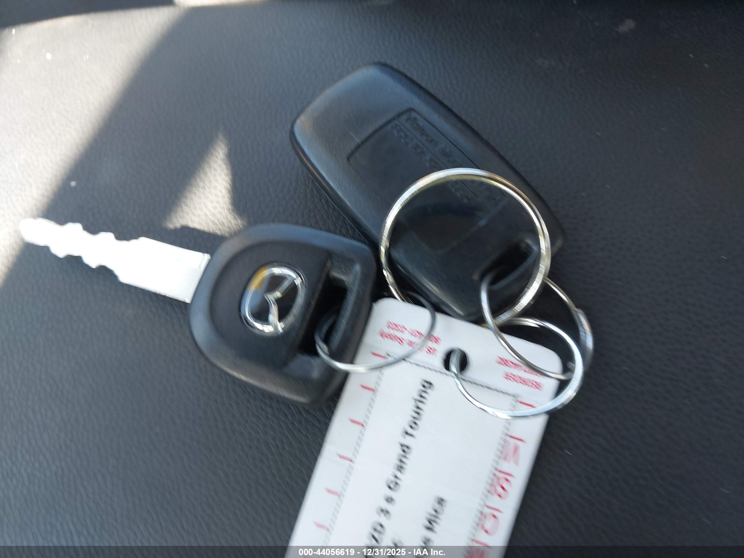 MAZDA MAZDA3 image 11