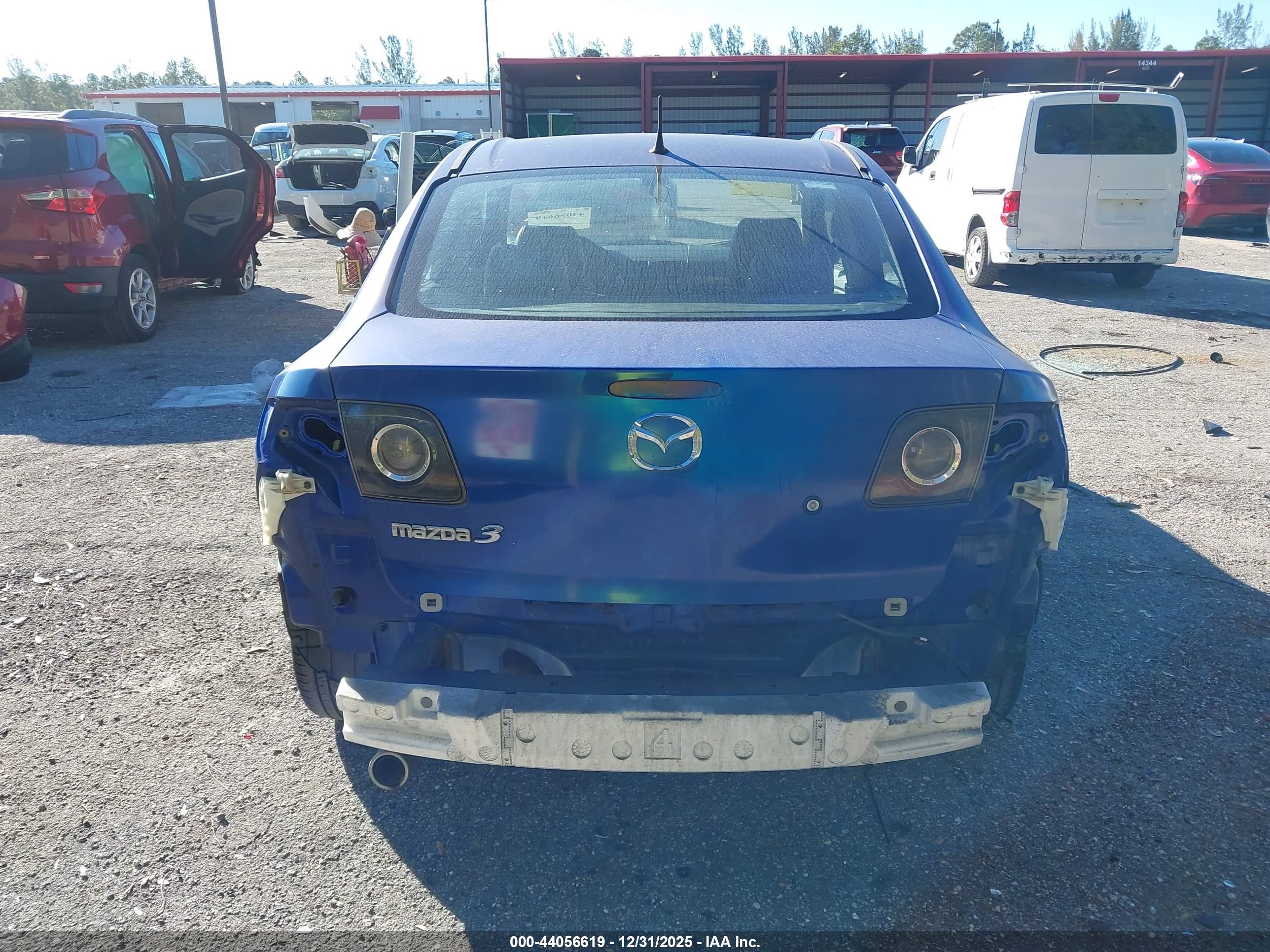 MAZDA MAZDA3 image 6