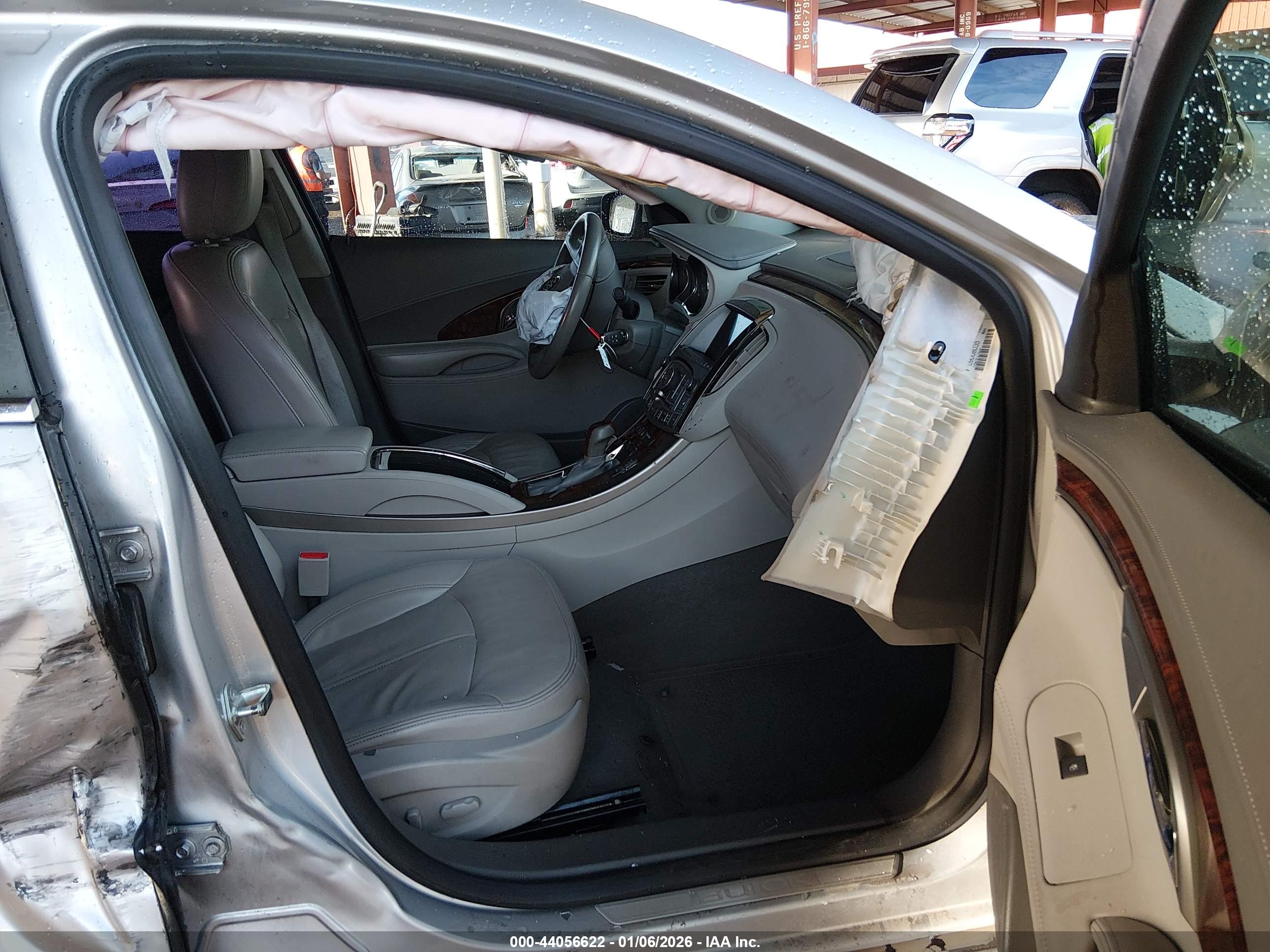 BUICK LACROSSE image 5