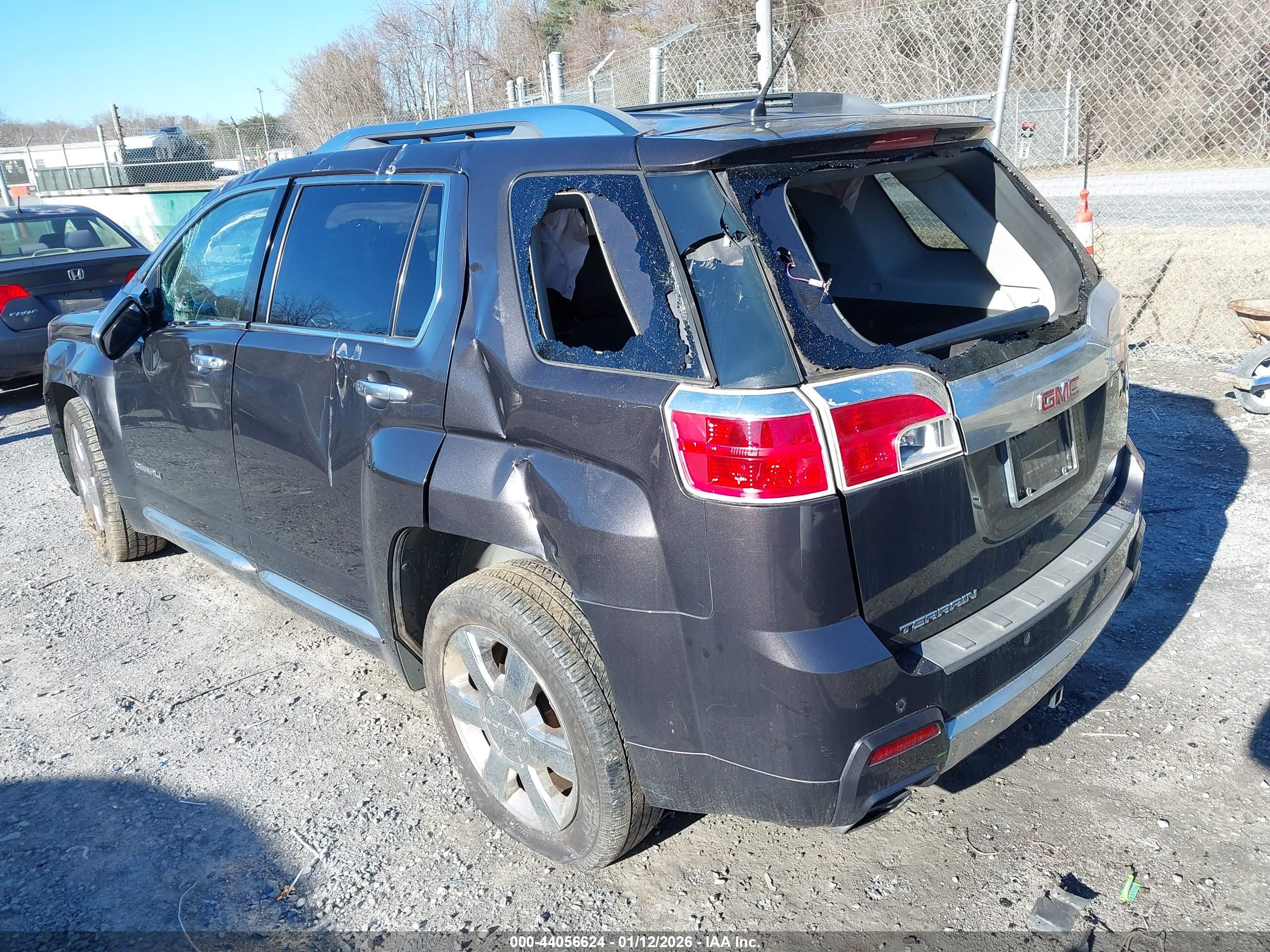 GMC TERRAIN image 3