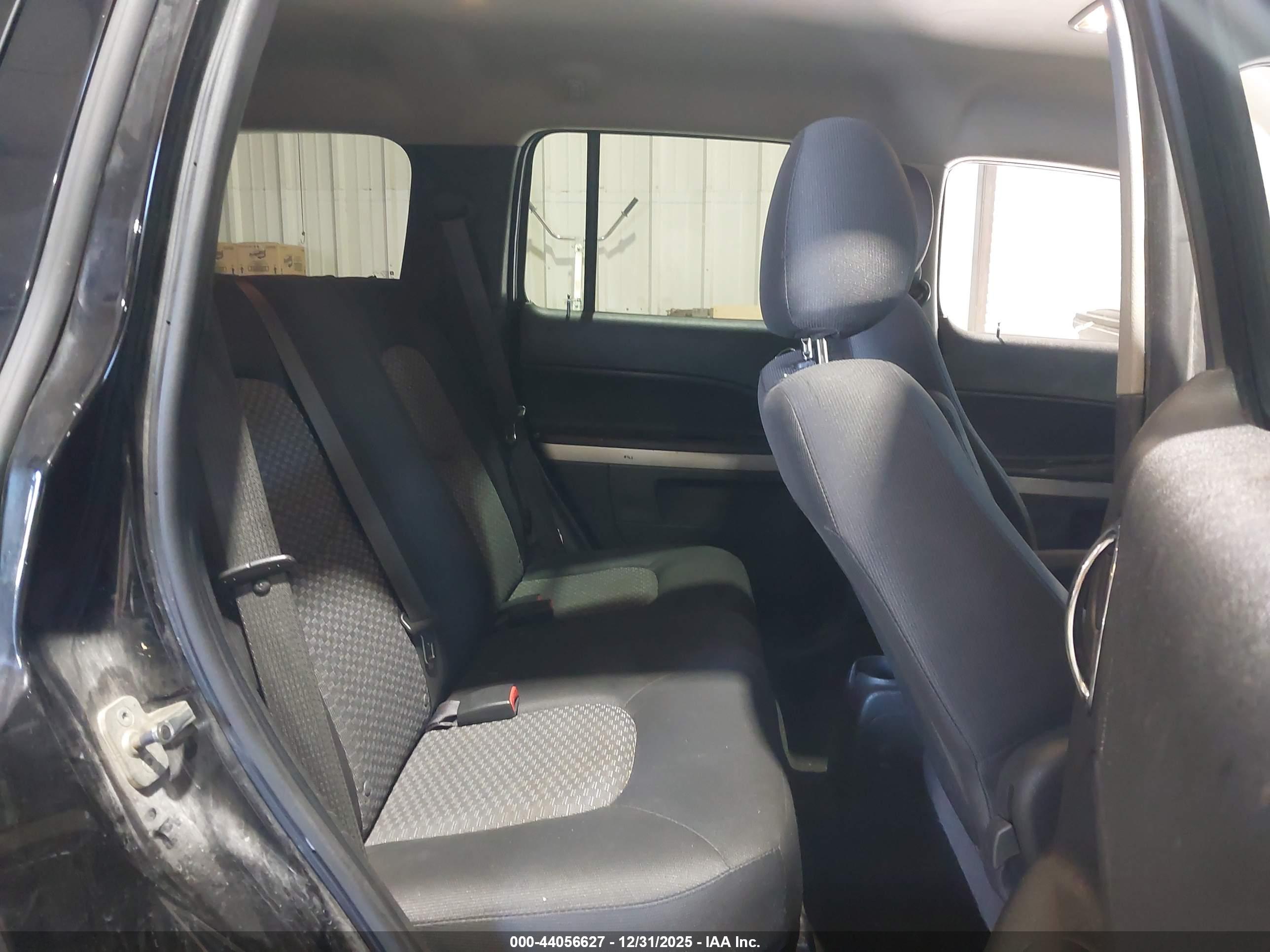 CHEVROLET HHR image 8