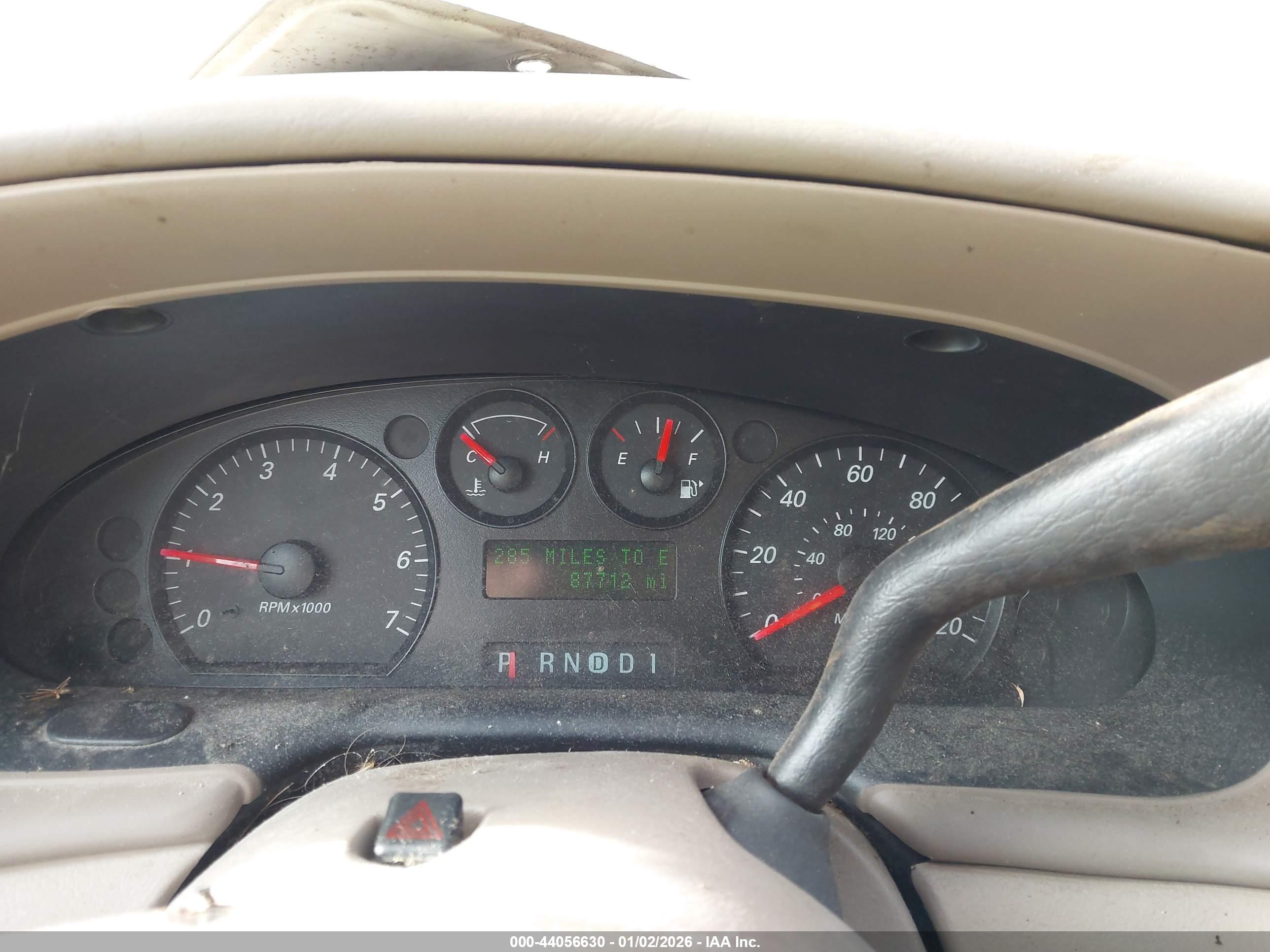 FORD TAURUS image 7