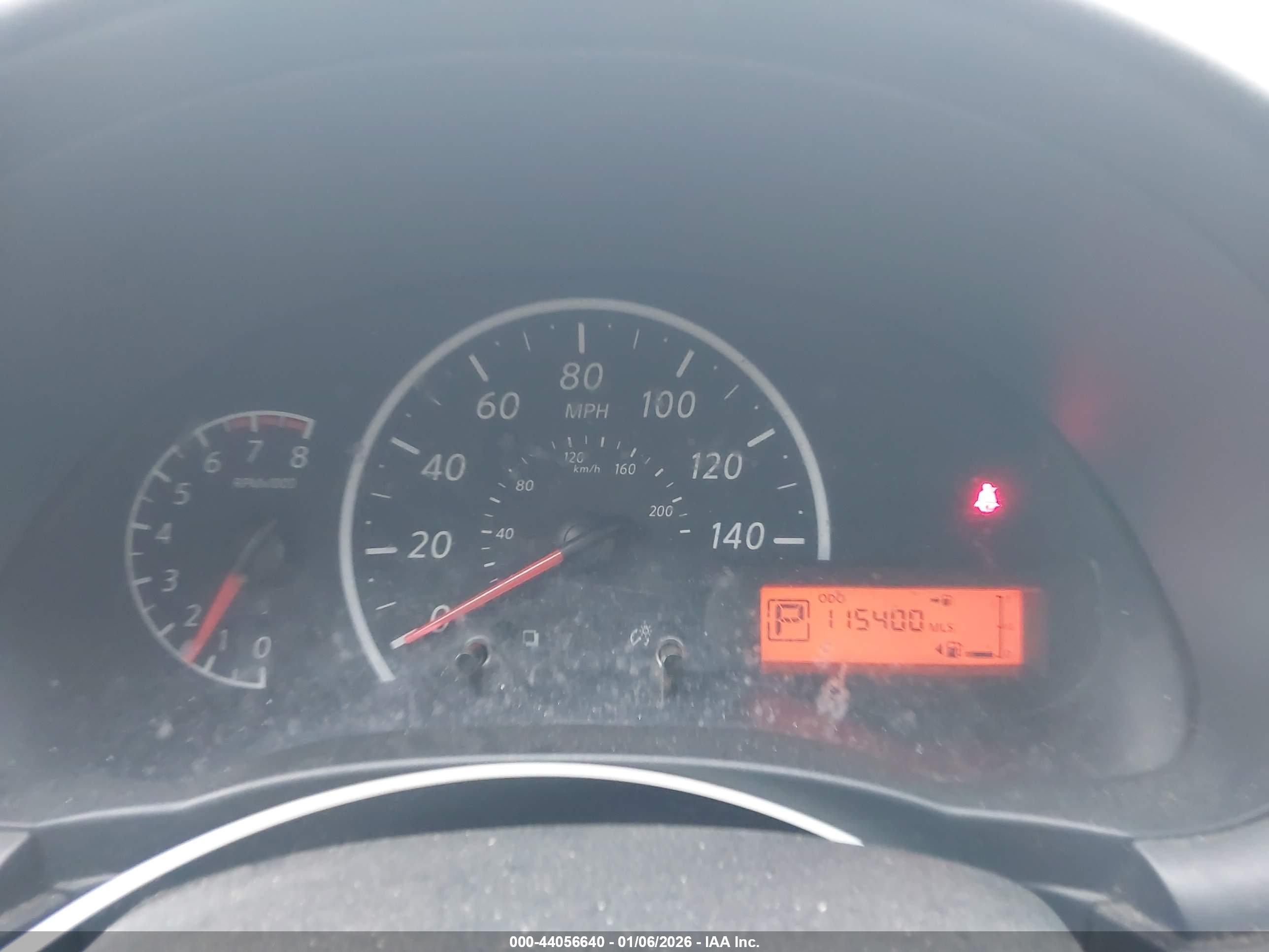 NISSAN VERSA image 7