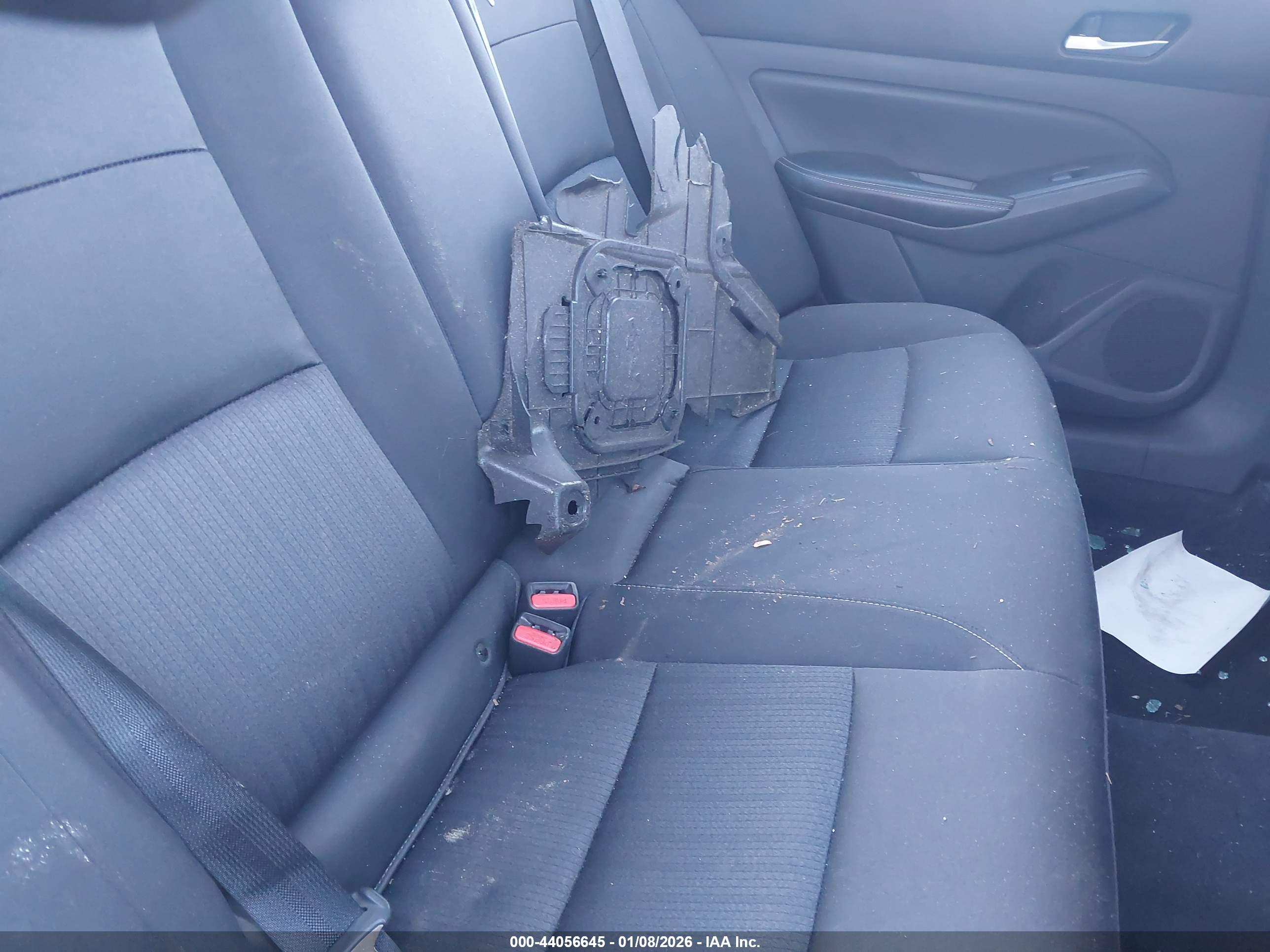NISSAN ALTIMA image 8