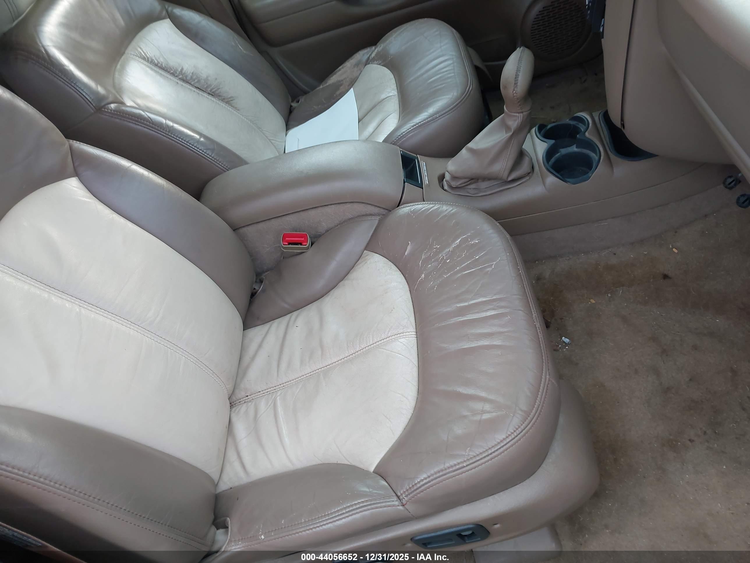 CHEVROLET BLAZER image 5