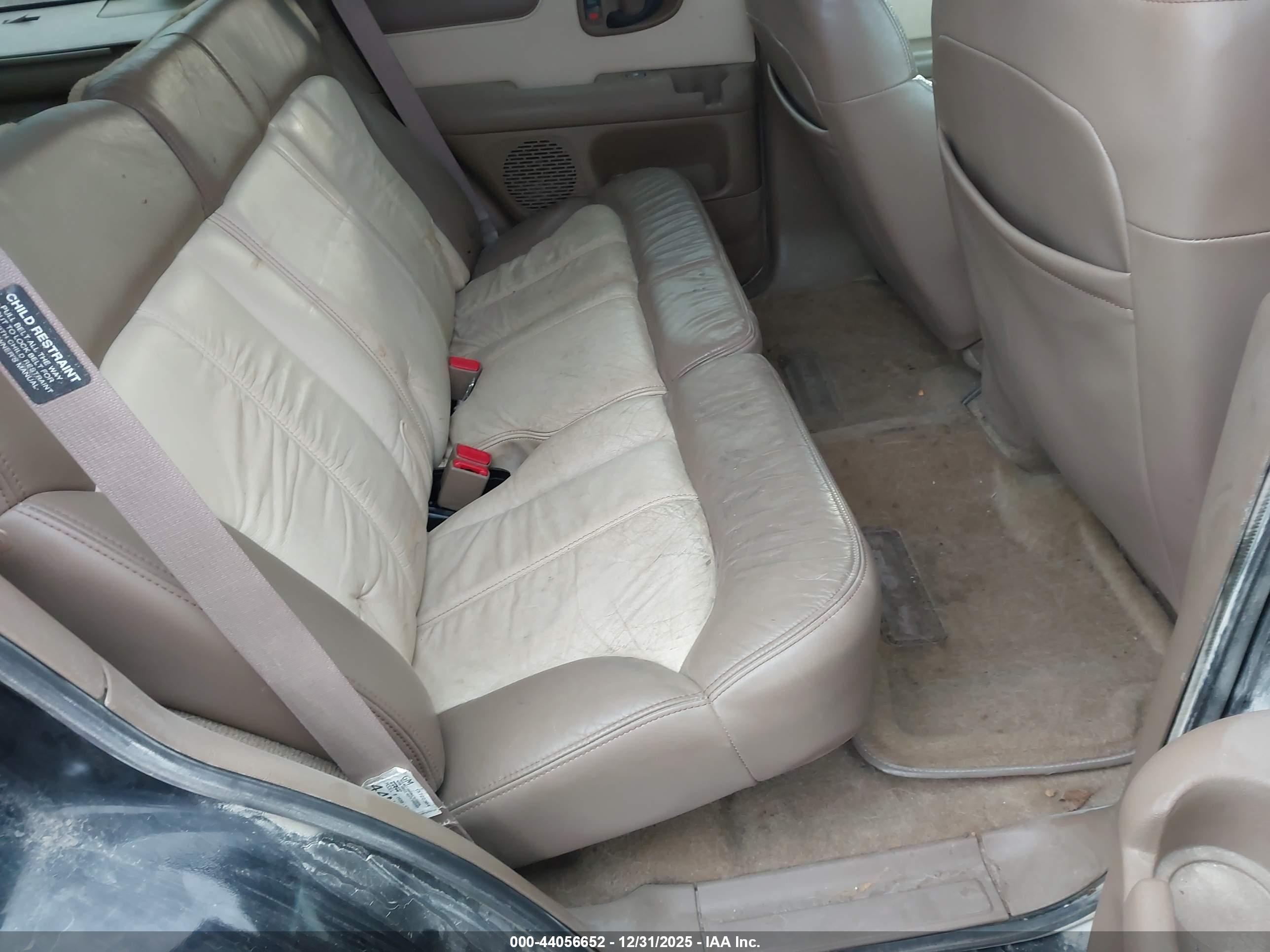 CHEVROLET BLAZER image 8