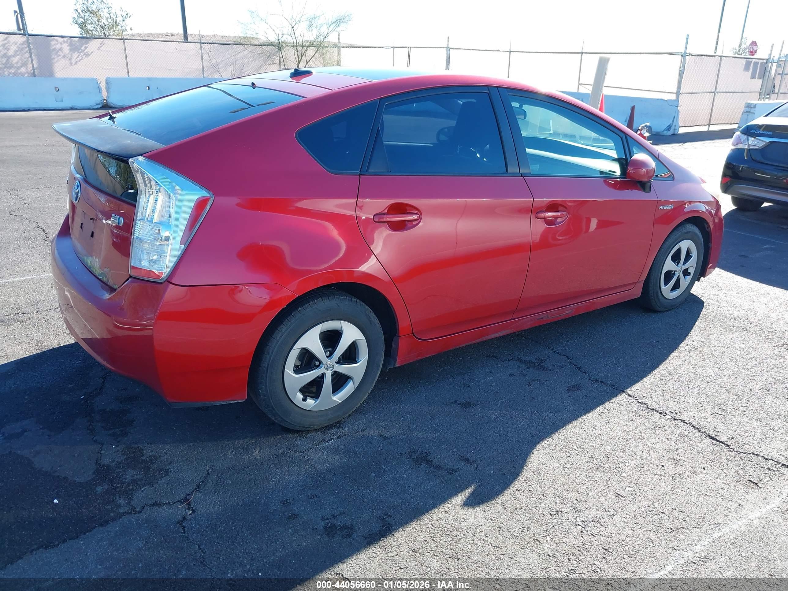 TOYOTA PRIUS image 4