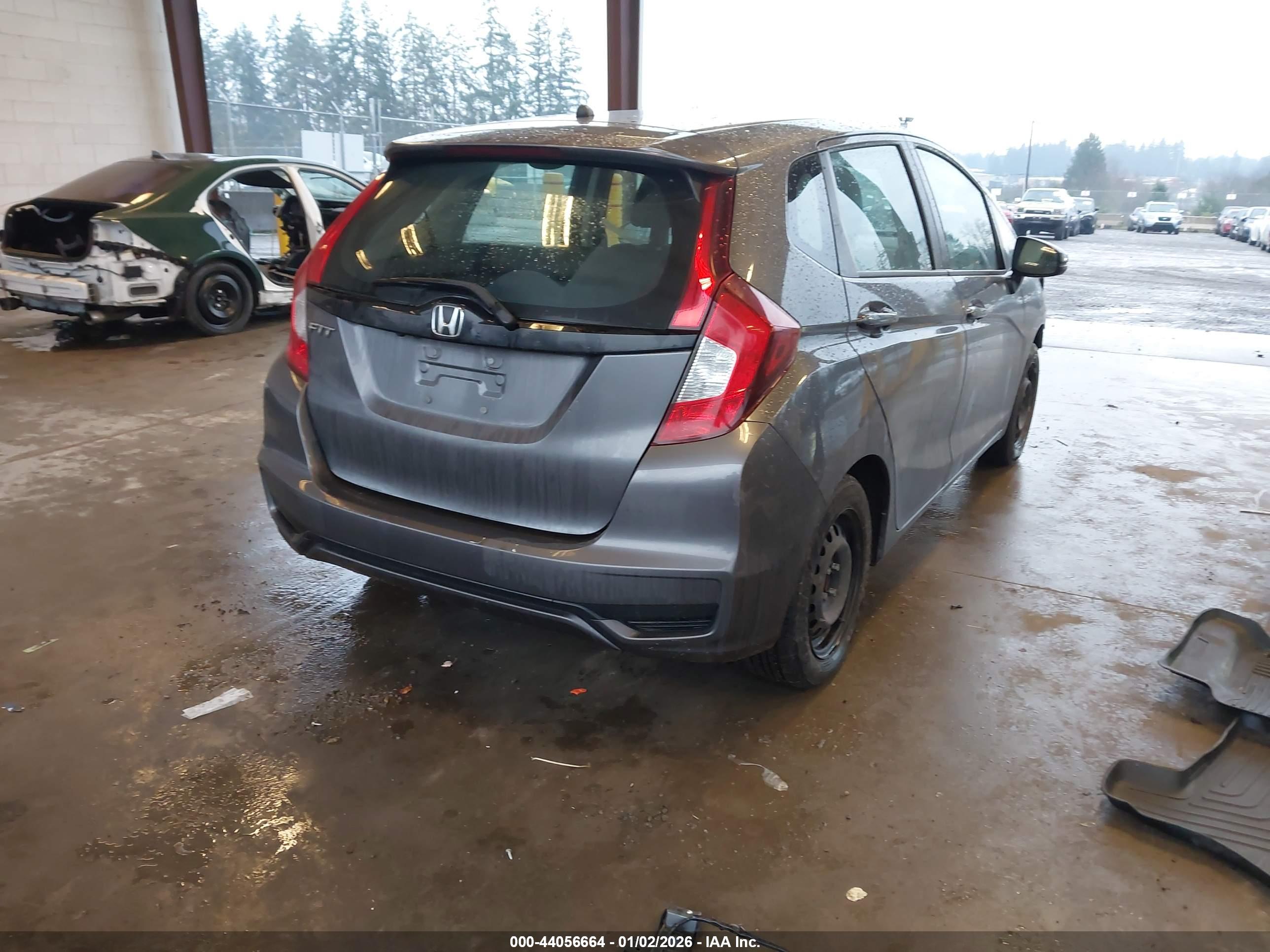HONDA FIT image 4