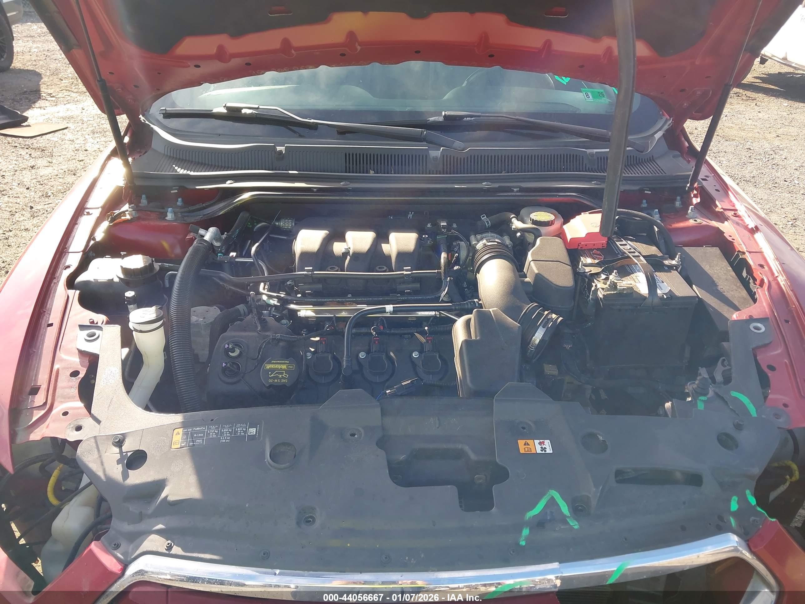 FORD TAURUS image 10