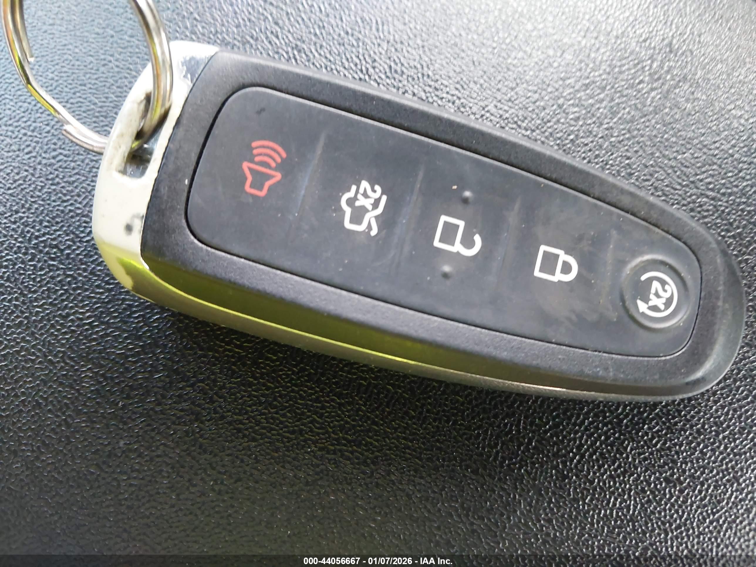 FORD TAURUS image 11
