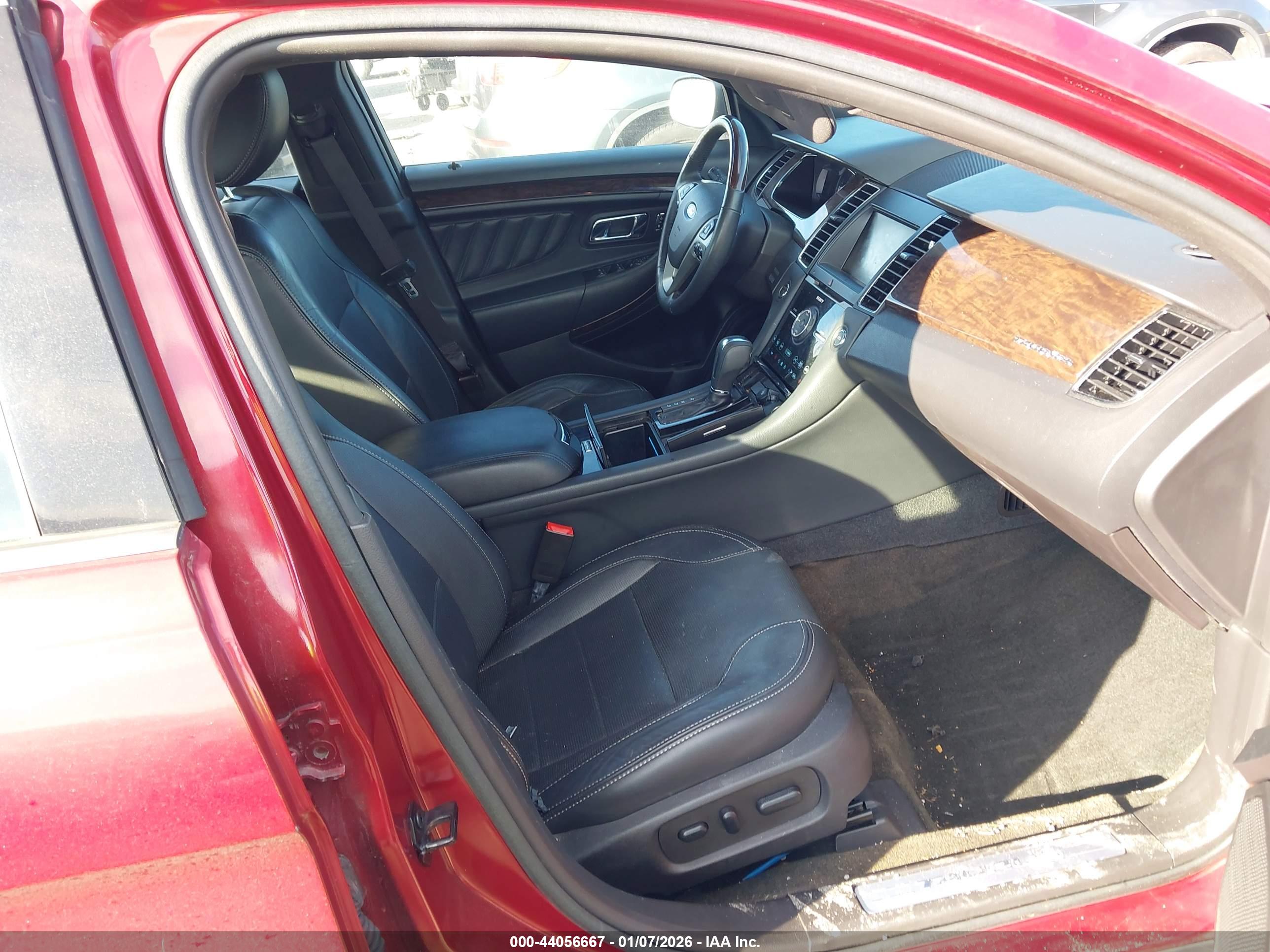 FORD TAURUS image 5