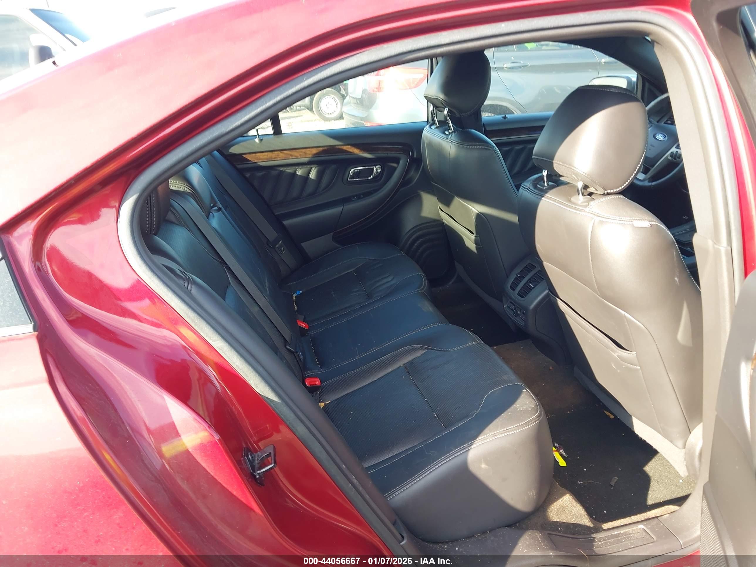 FORD TAURUS image 8